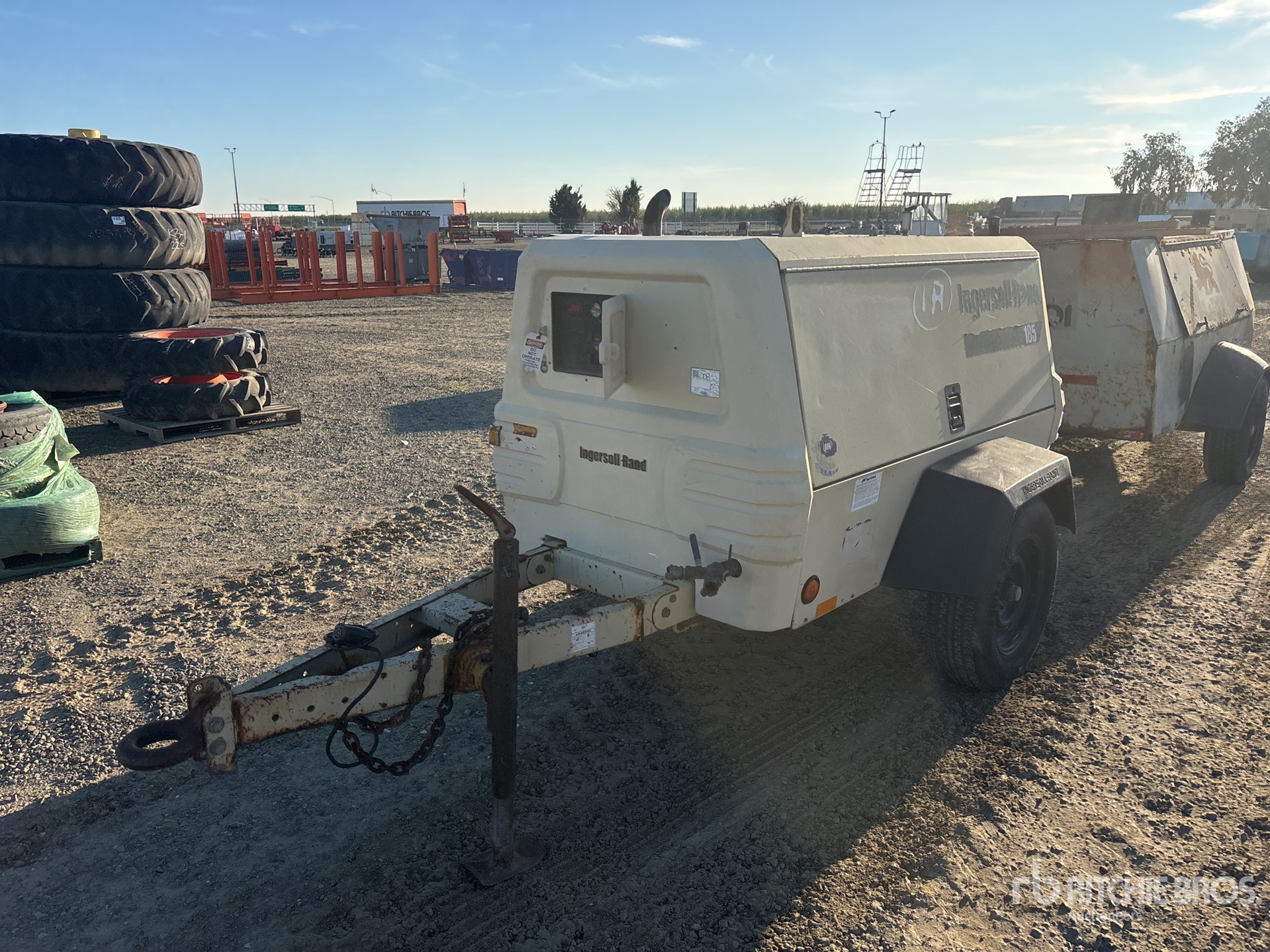 General Appearance with Featured Photo