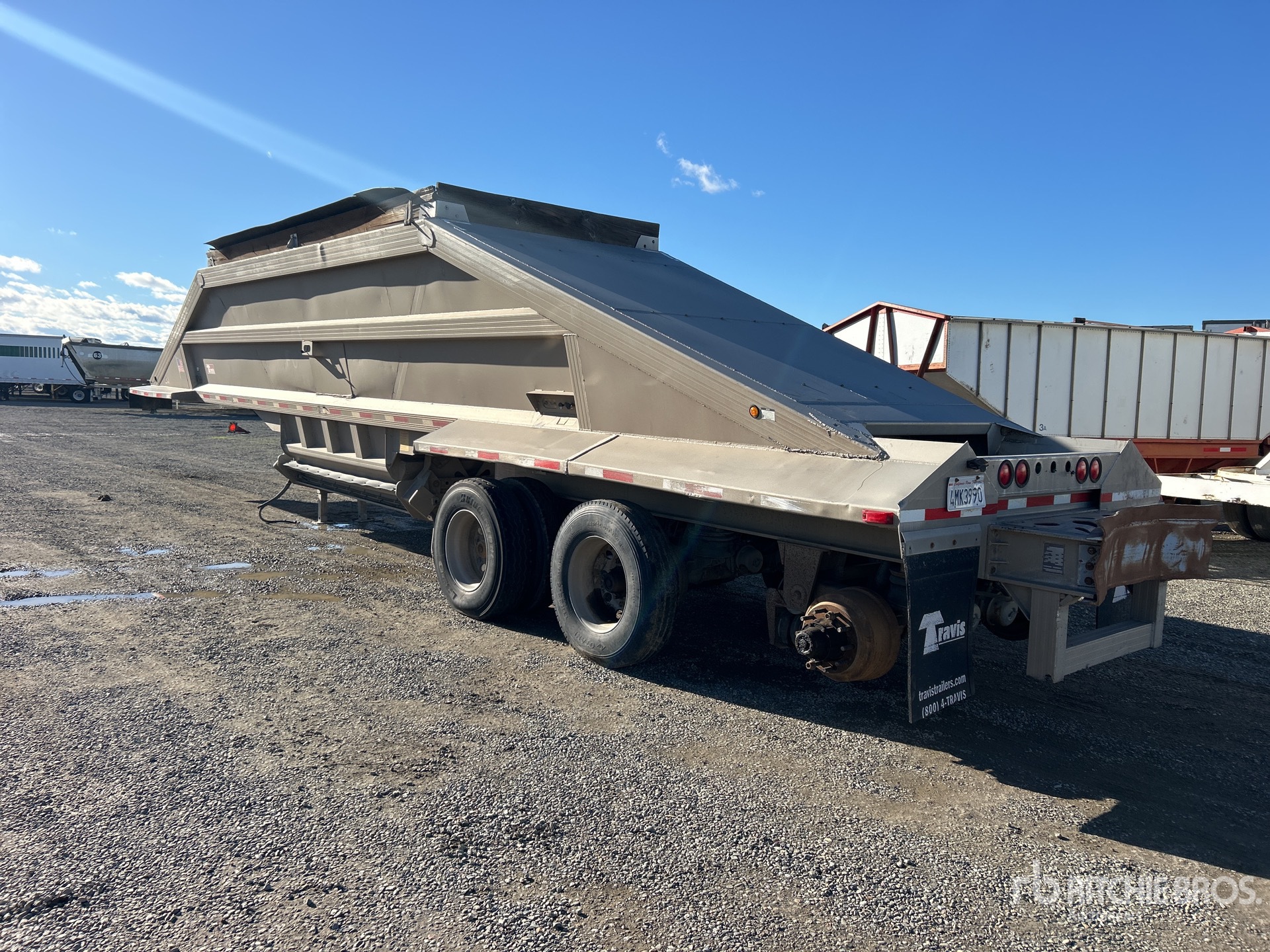 General Appearance with Bild, Ecke hinten links