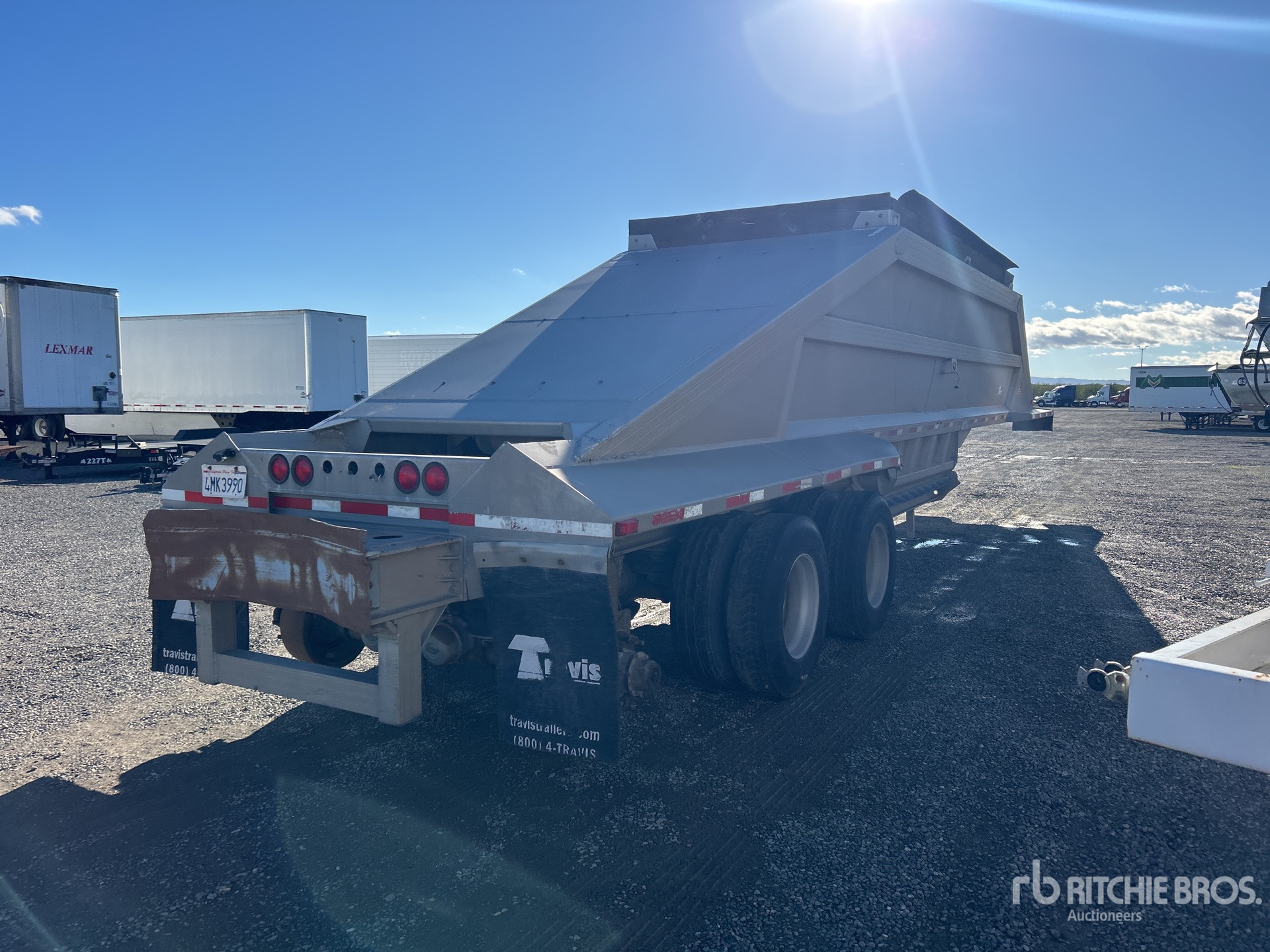 General Appearance with Bild, Ecke hinten rechts