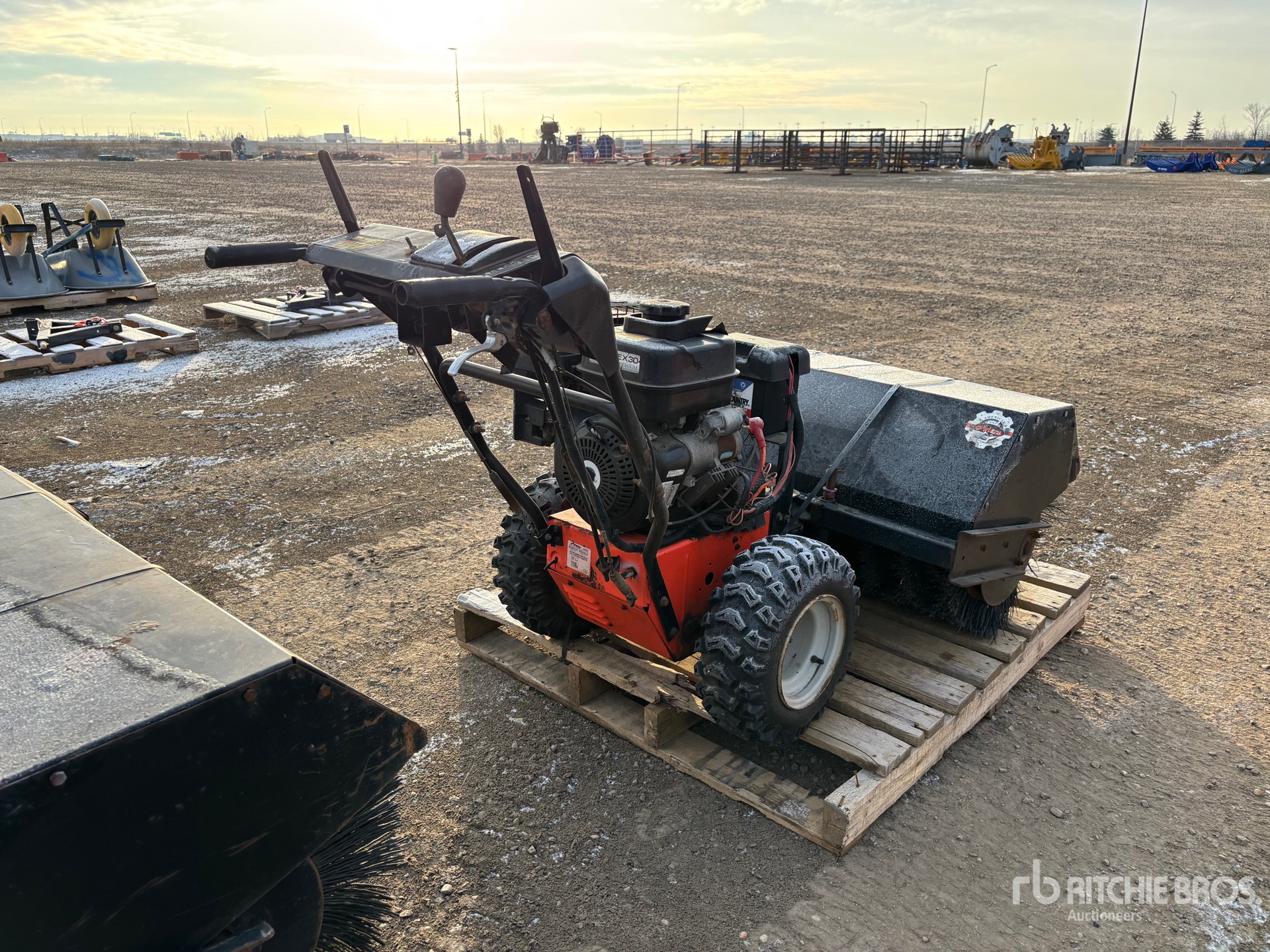 General Appearance with Imagen: esquina trasera derecha