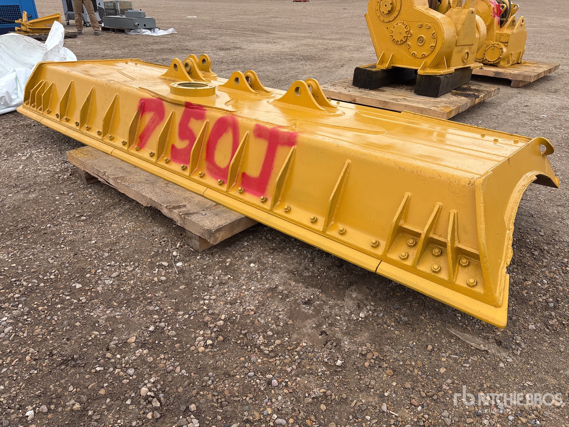 General Appearance with Bild, Ecke hinten rechts