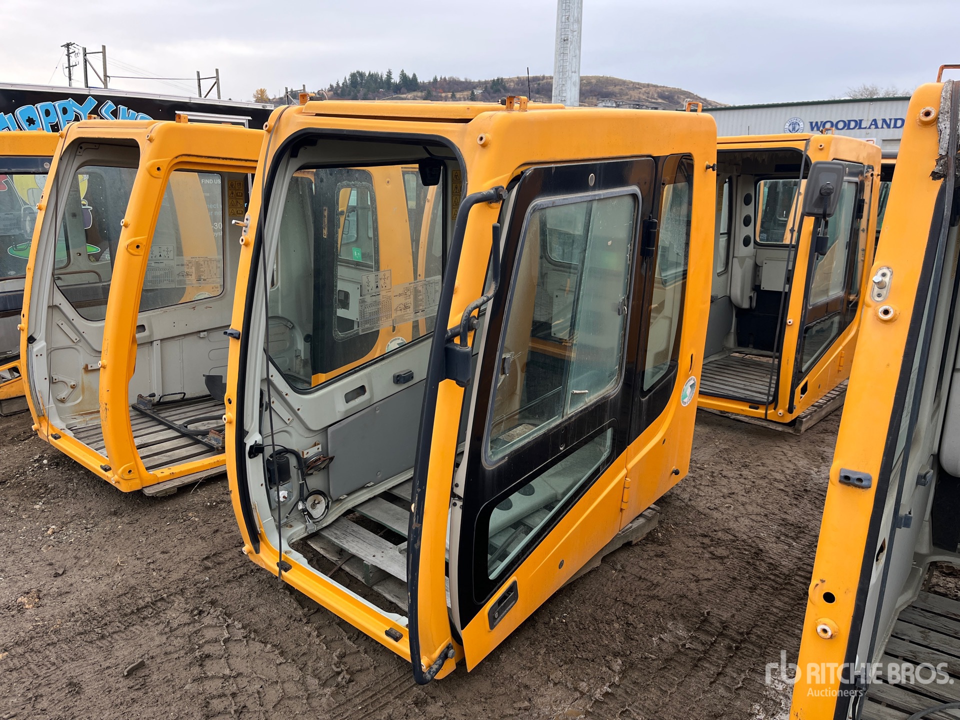 General Appearance with Bild, Ecke hinten rechts