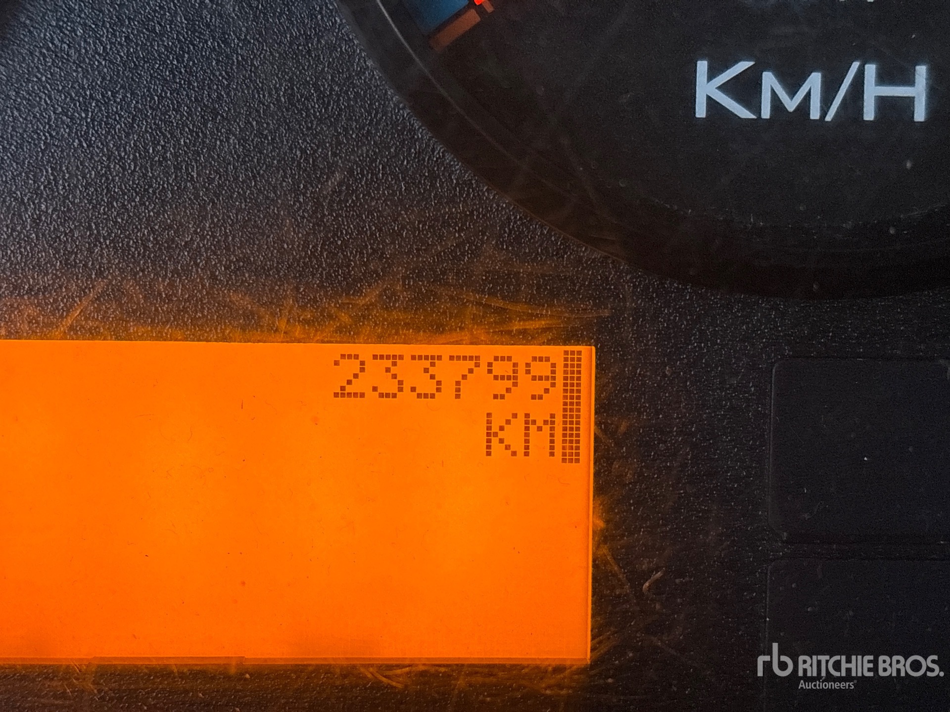 General Appearance with Horímetro / Odómetro