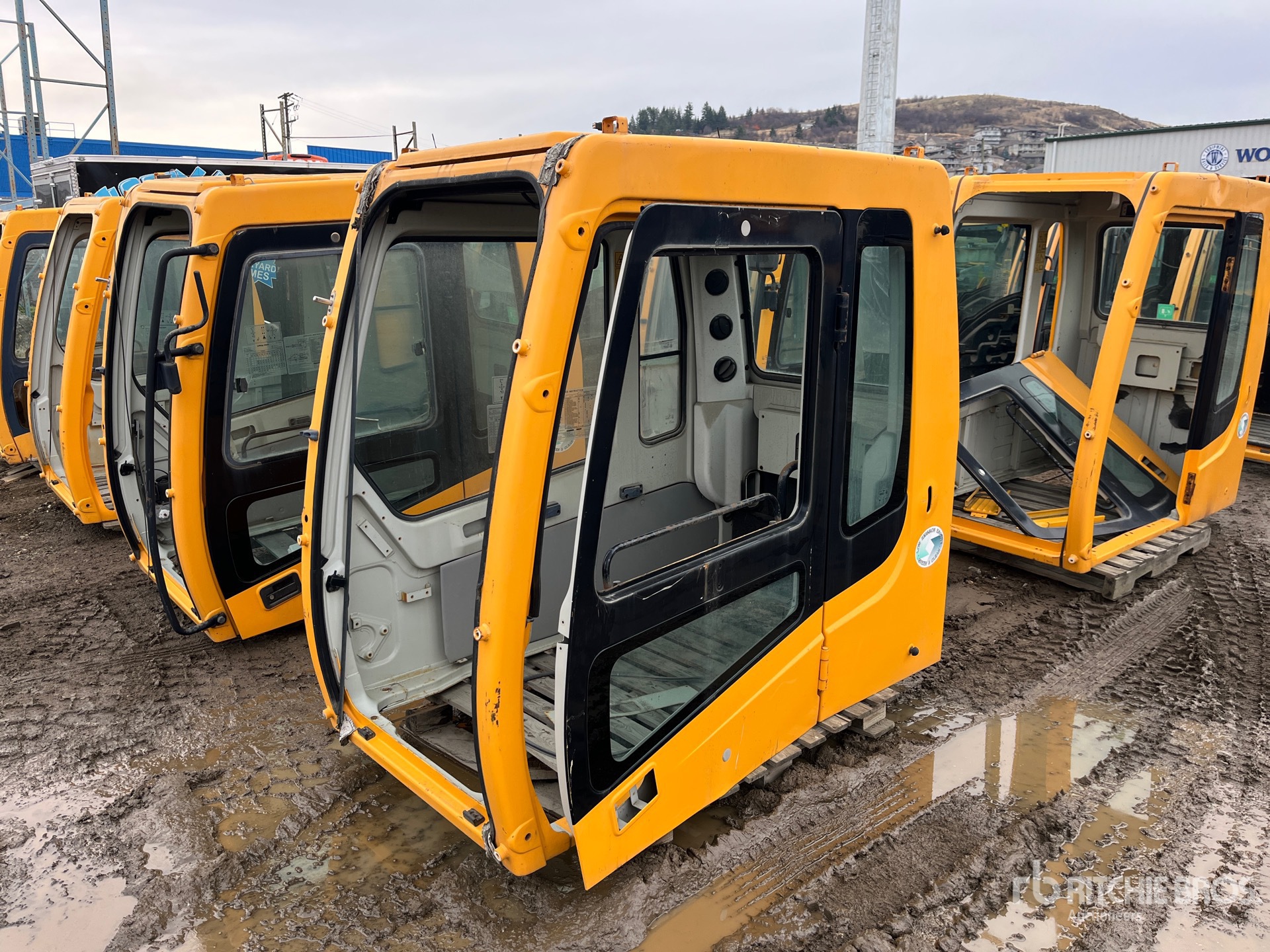 General Appearance with Bild, Ecke hinten rechts