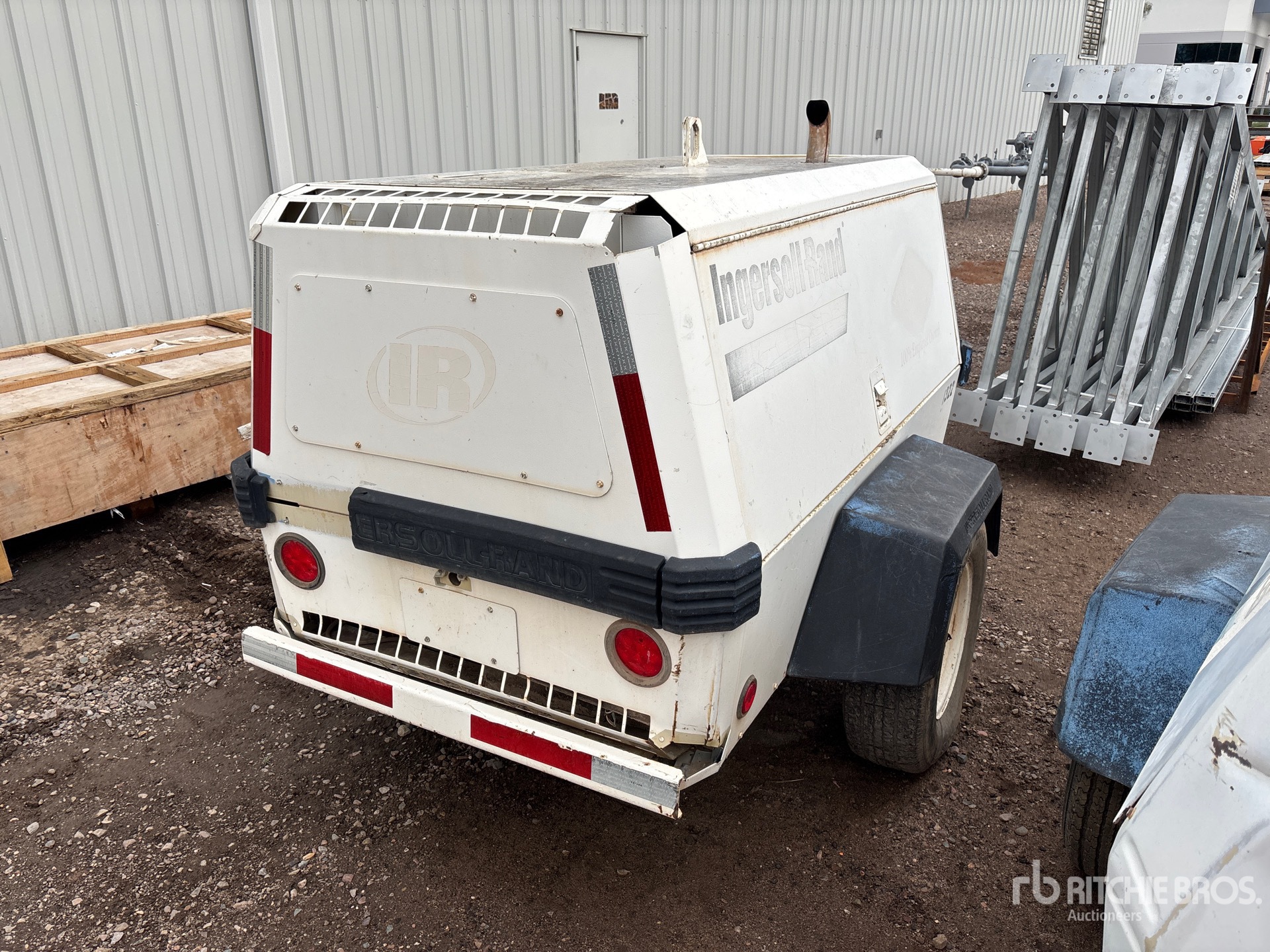 General Appearance with Imagen: esquina trasera derecha