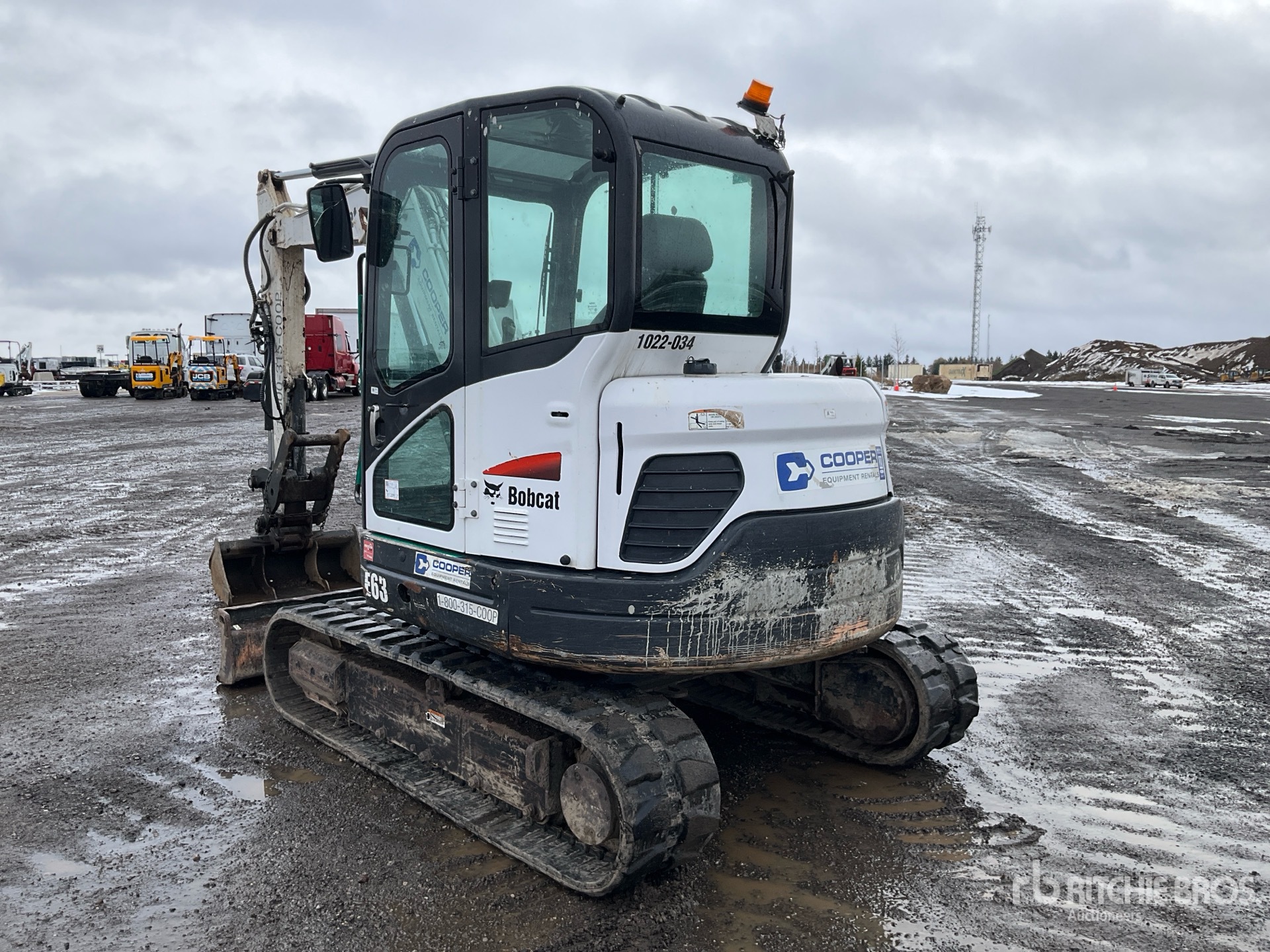 General Appearance with Picture, Left Rear Corner