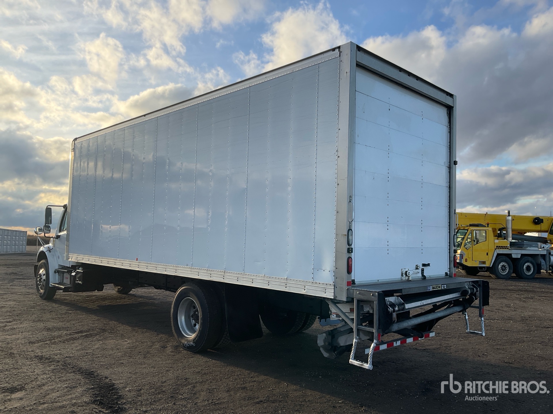 General Appearance with Bild, Ecke hinten links