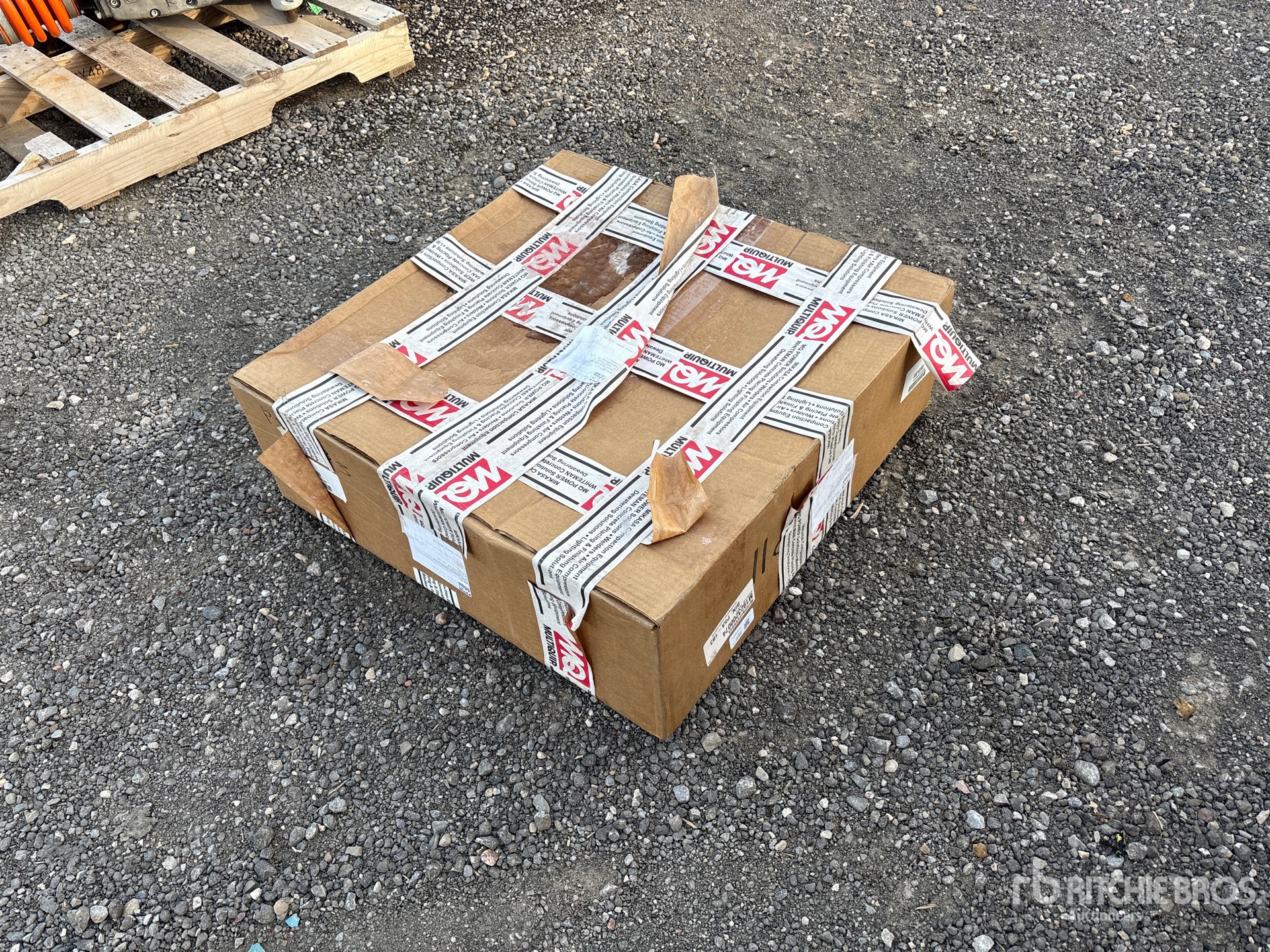 General Appearance with Foto, angolo posteriore sinistro