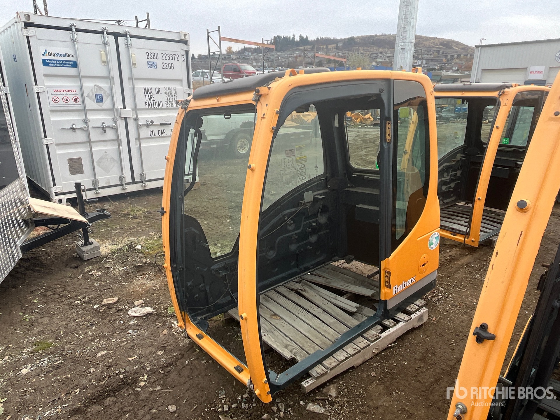 General Appearance with Bild, Ecke hinten rechts