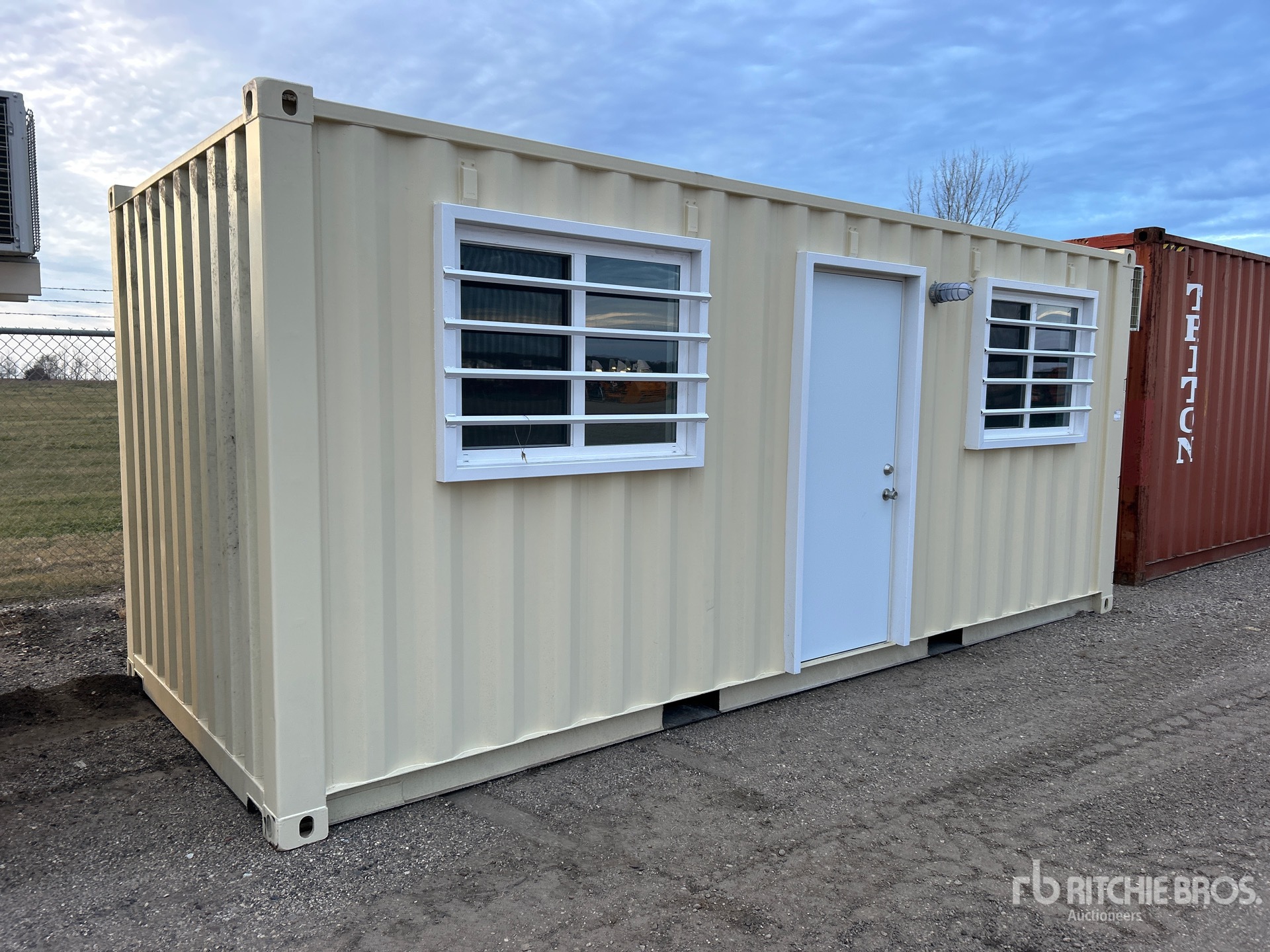 General Appearance with Picture, Right Front Corner