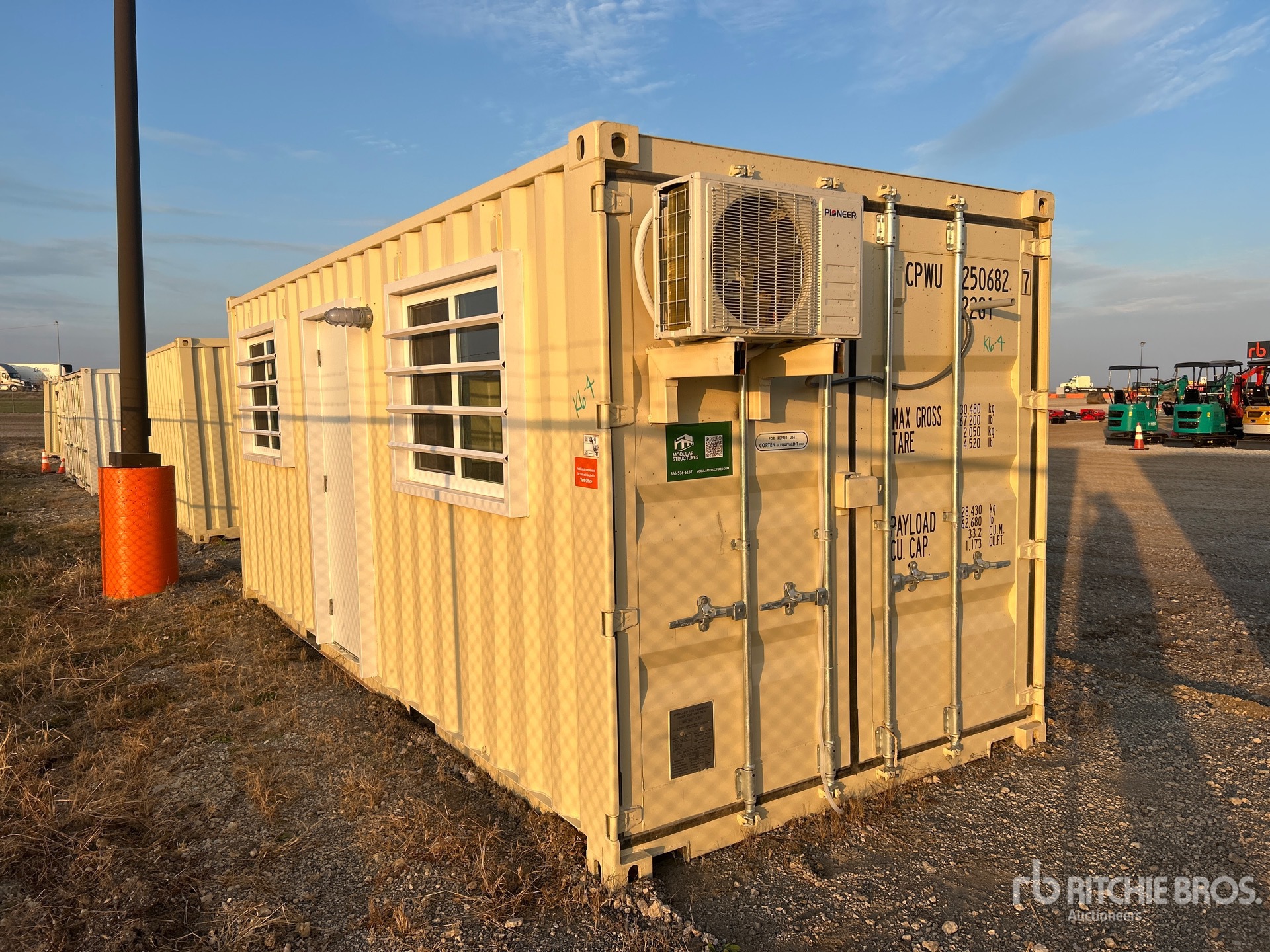 General Appearance with Picture, Right Front Corner