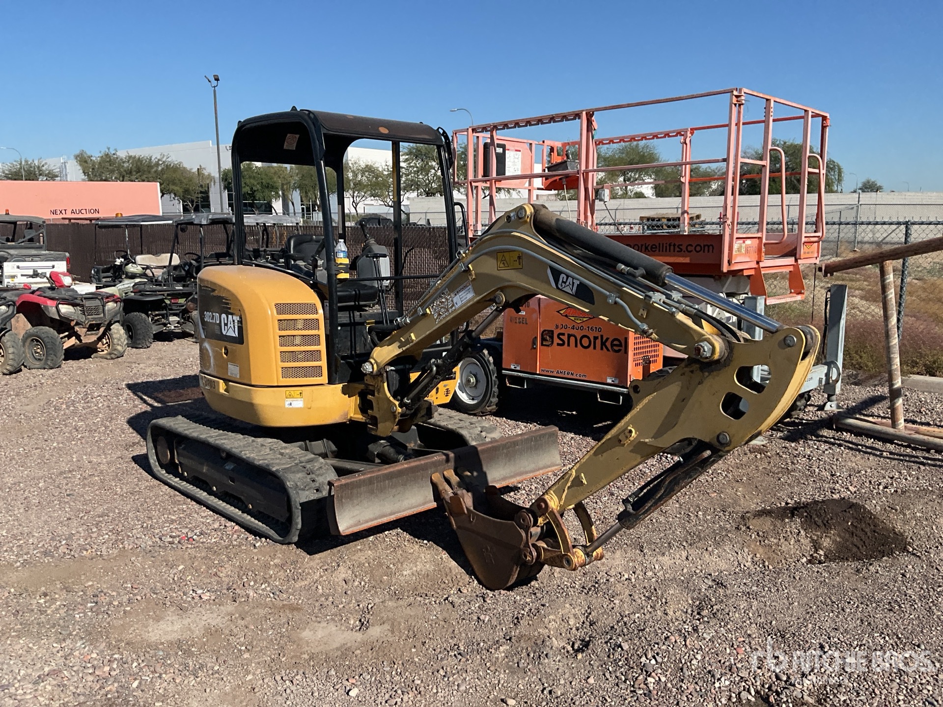 General Appearance with Picture, Right Front Corner