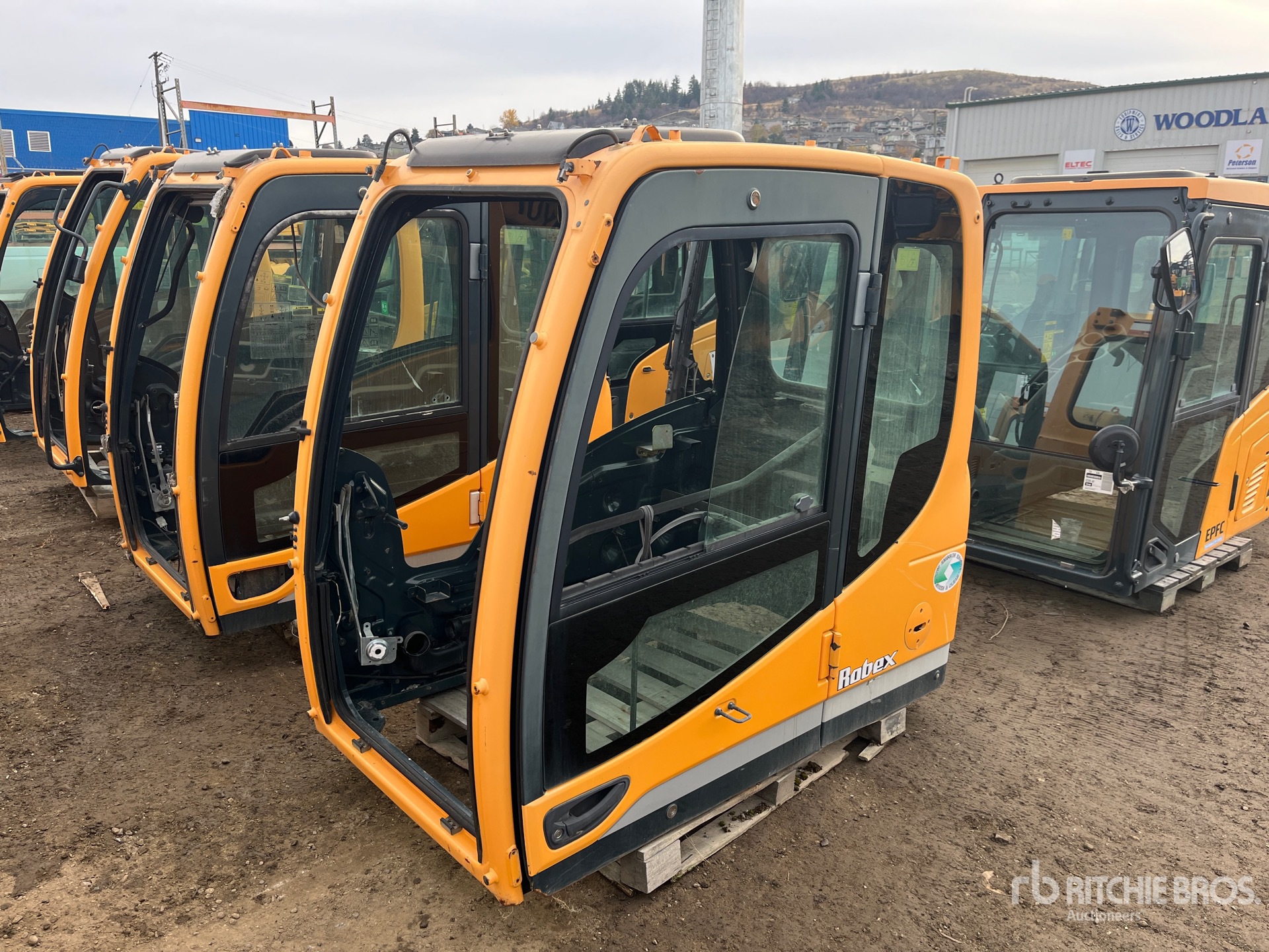 General Appearance with Bild, Ecke hinten rechts