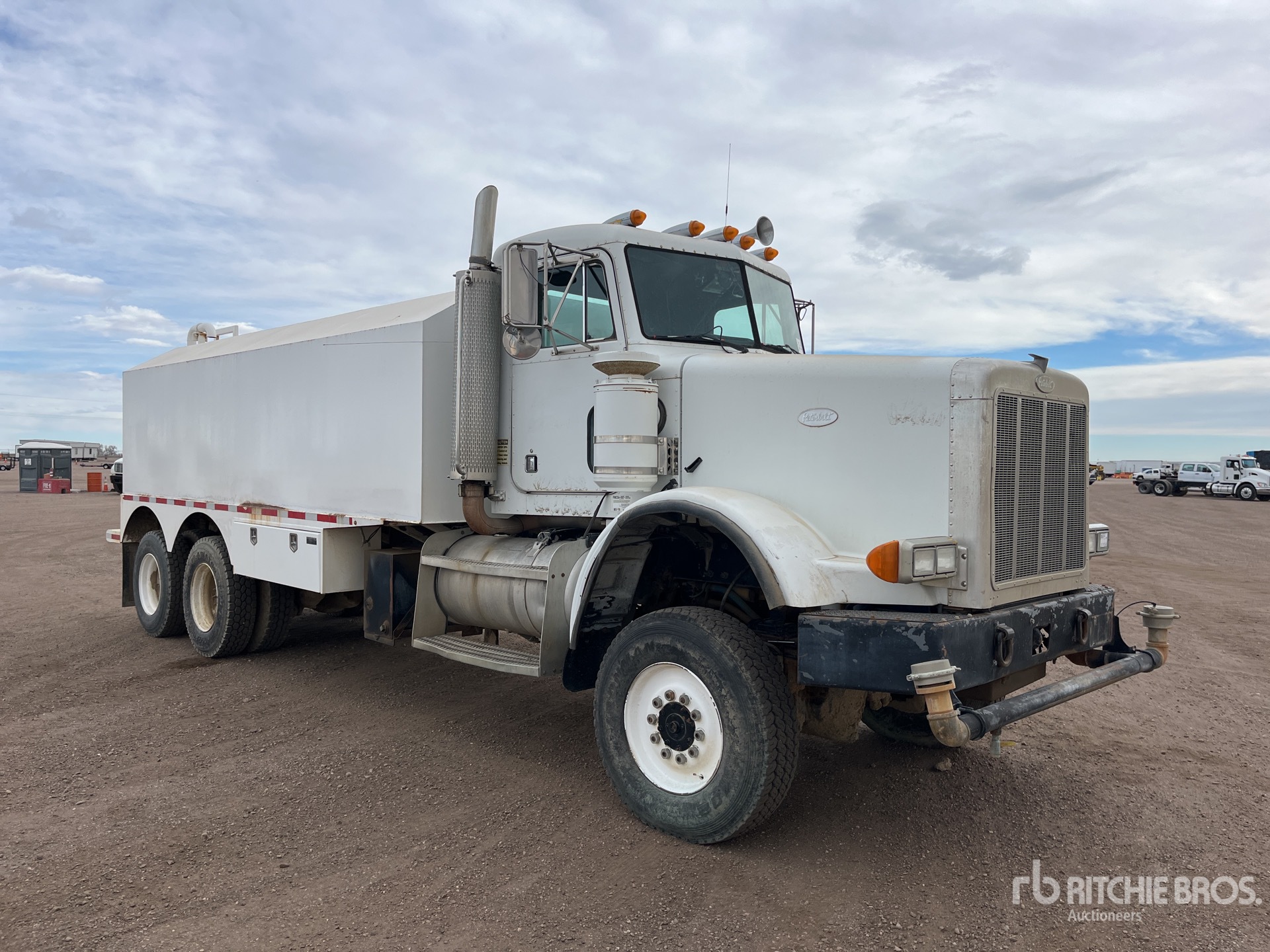 General Appearance with Imagen: esquina delantera derecha