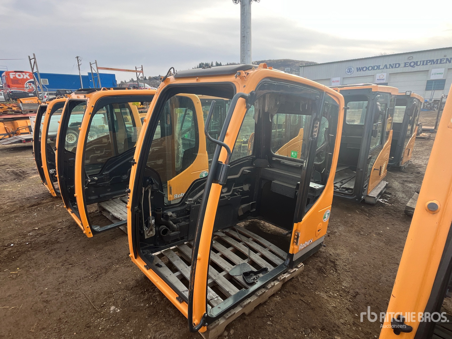 General Appearance with Bild, Ecke hinten rechts