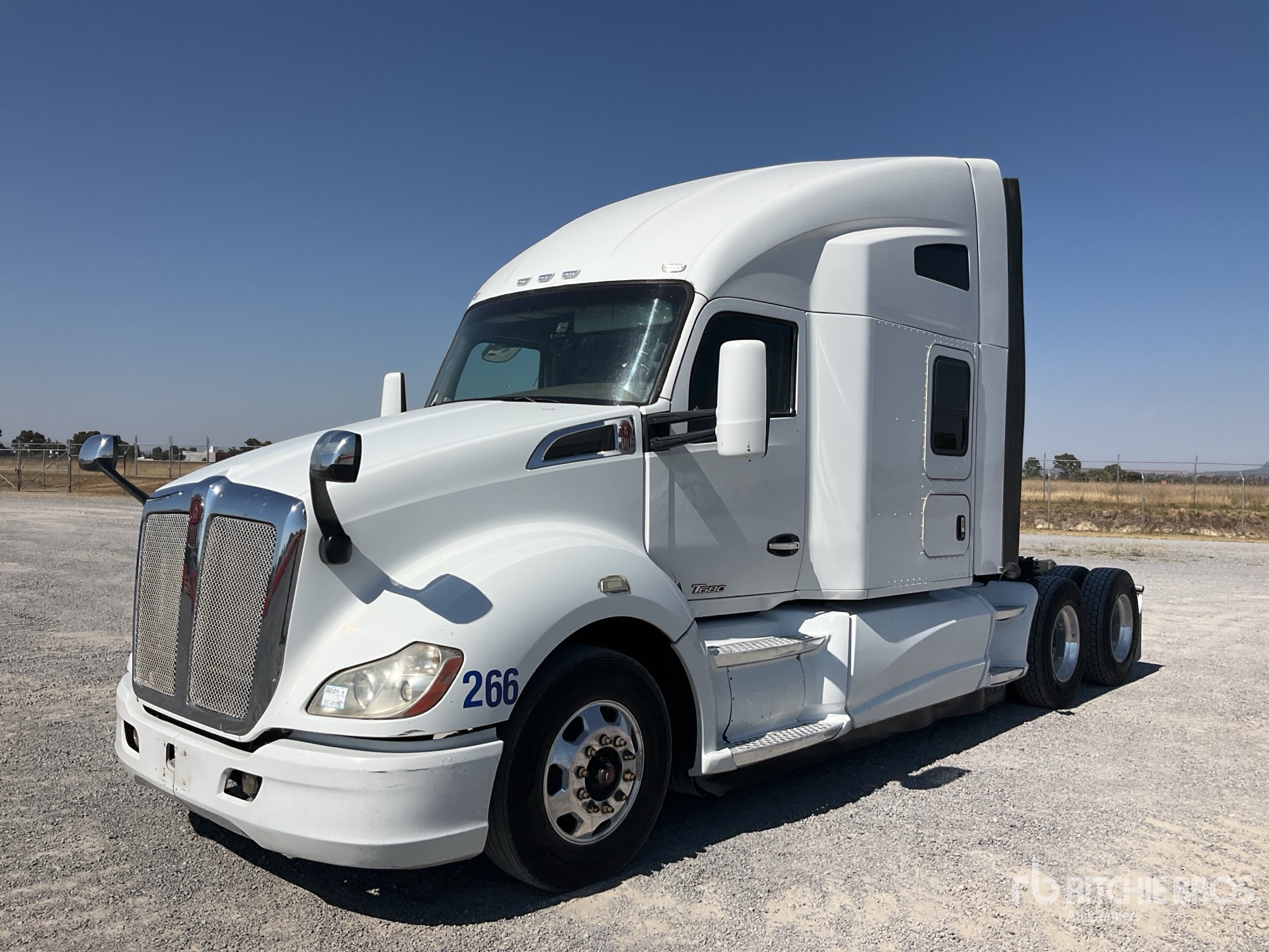 General Appearance with Picture, Left Front Corner