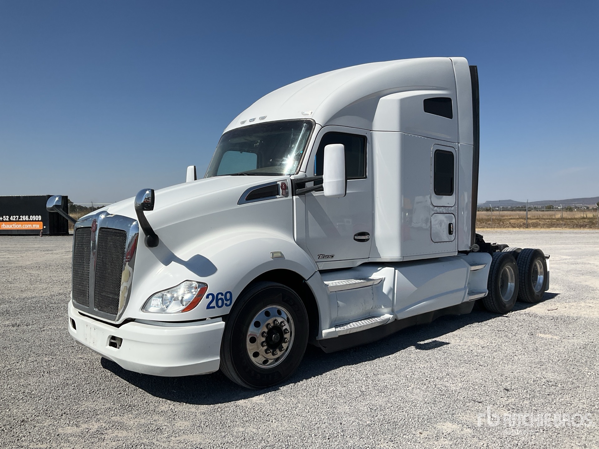 General Appearance with Picture, Left Front Corner