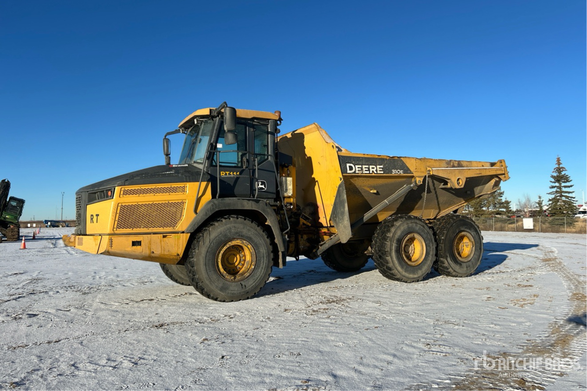 General Appearance with Picture, Left Front Corner