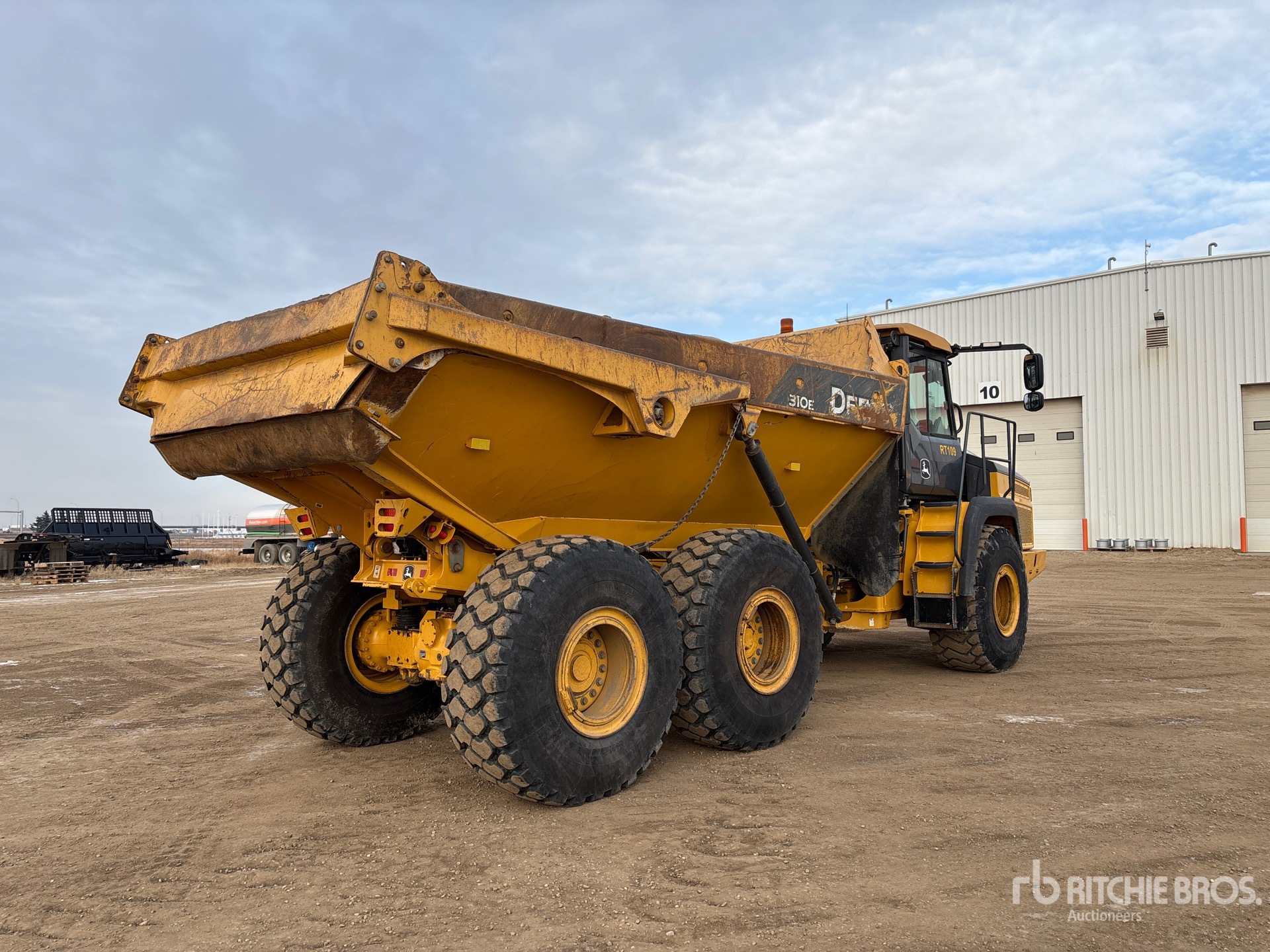 General Appearance with Picture, Right Rear Corner