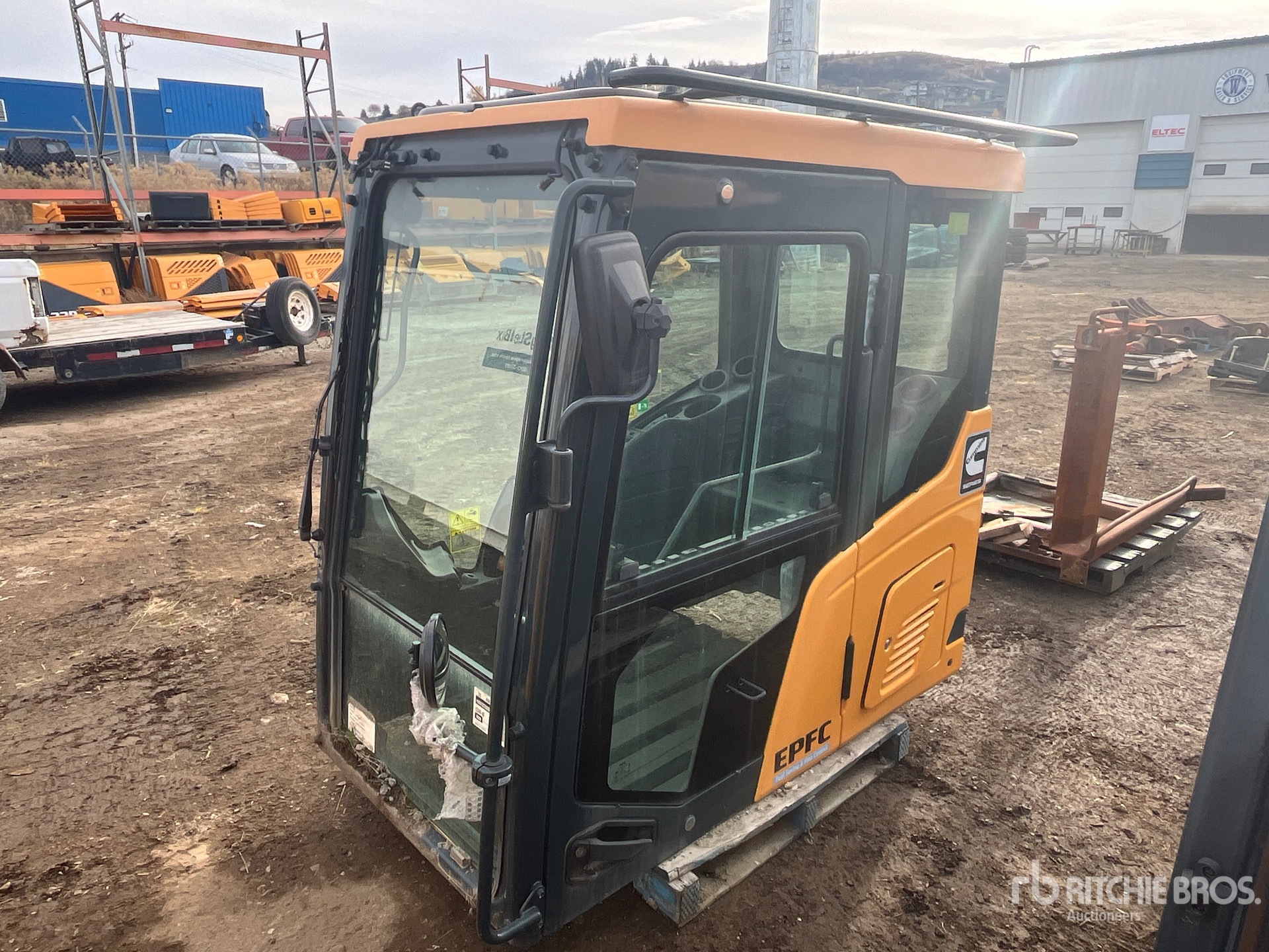 General Appearance with Bild, Ecke hinten rechts