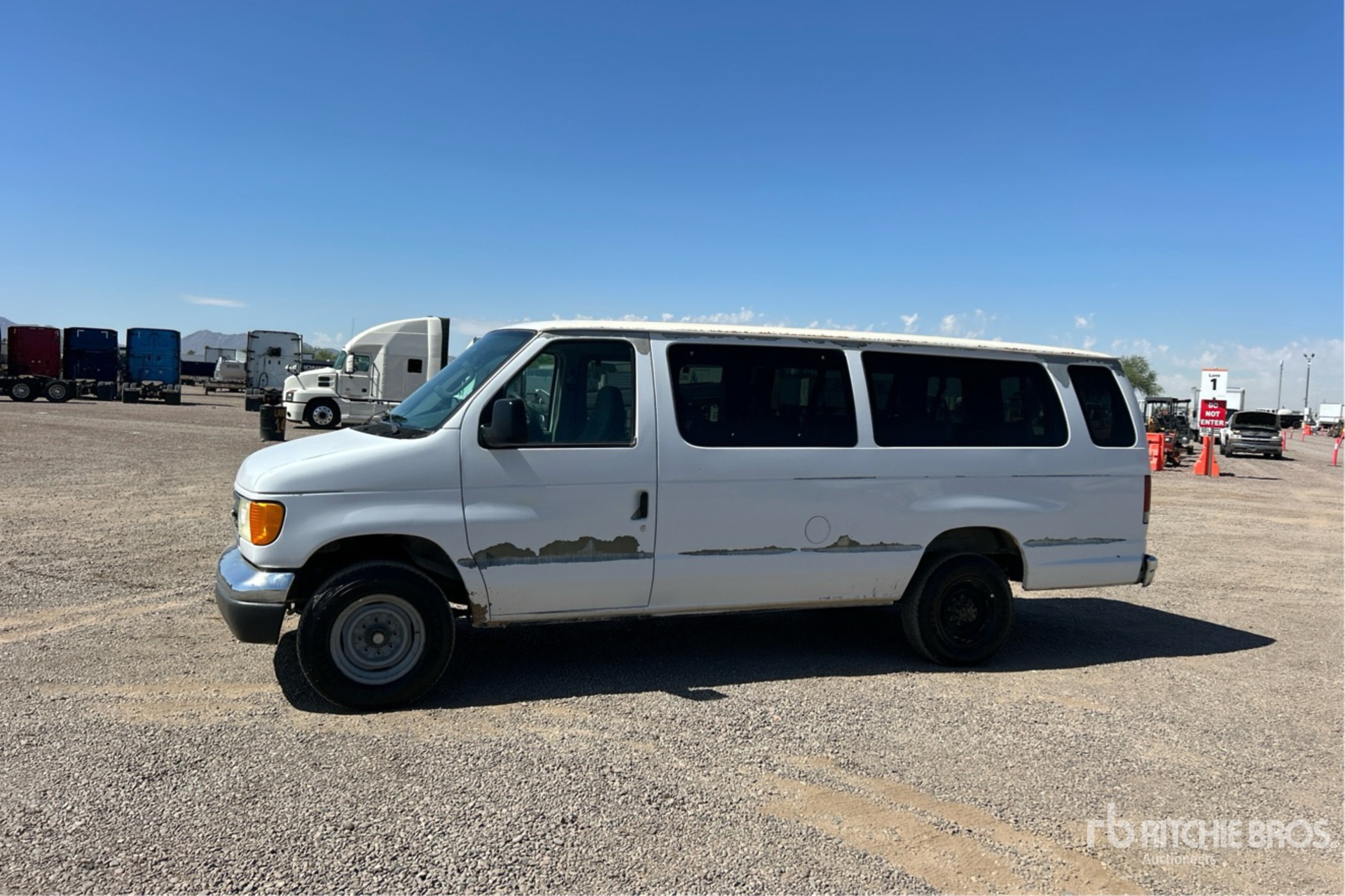 General Appearance with Picture, Left Front Corner