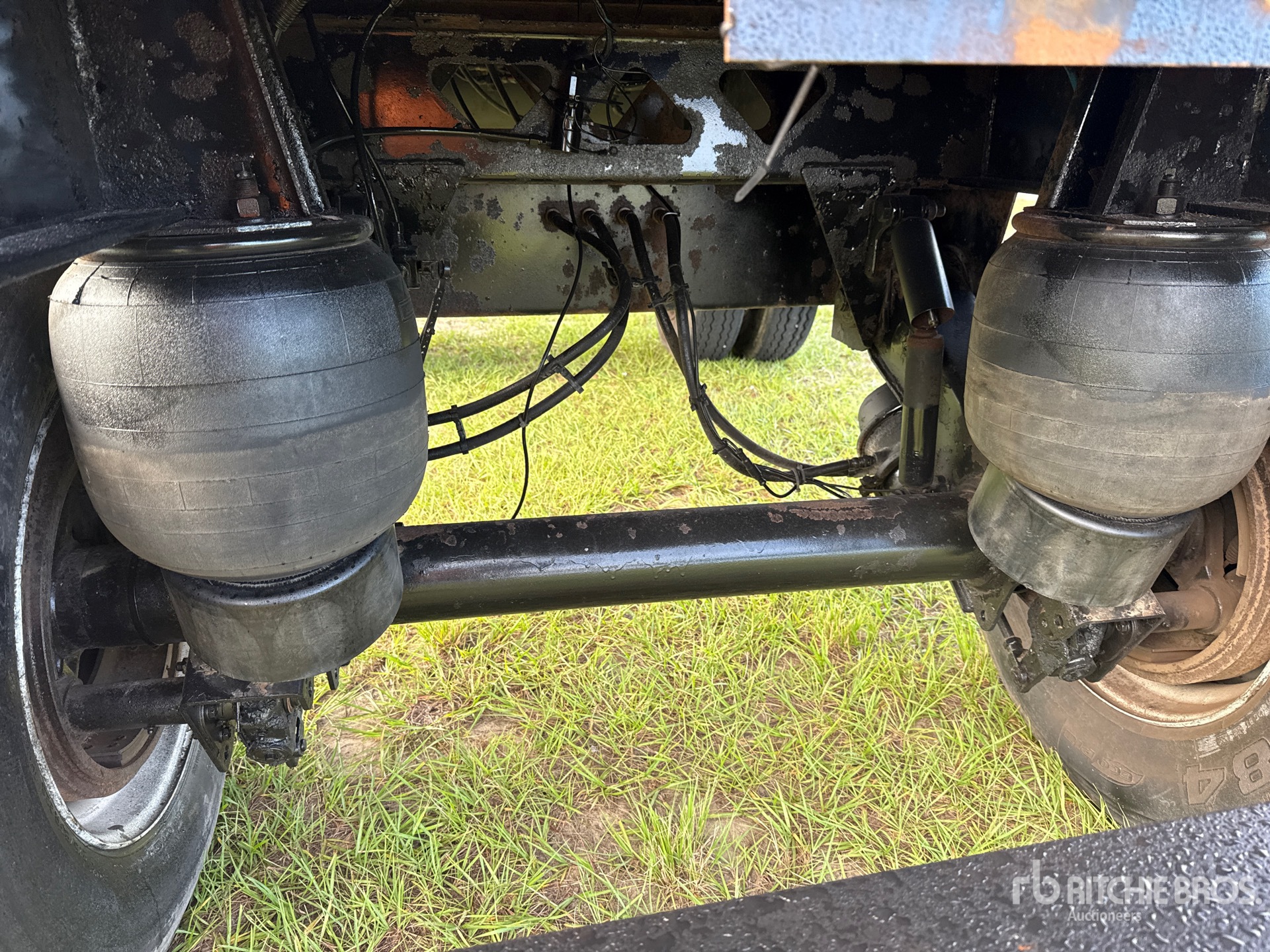 2006 Fontaine 48 FT T/A SPREAD AXLE