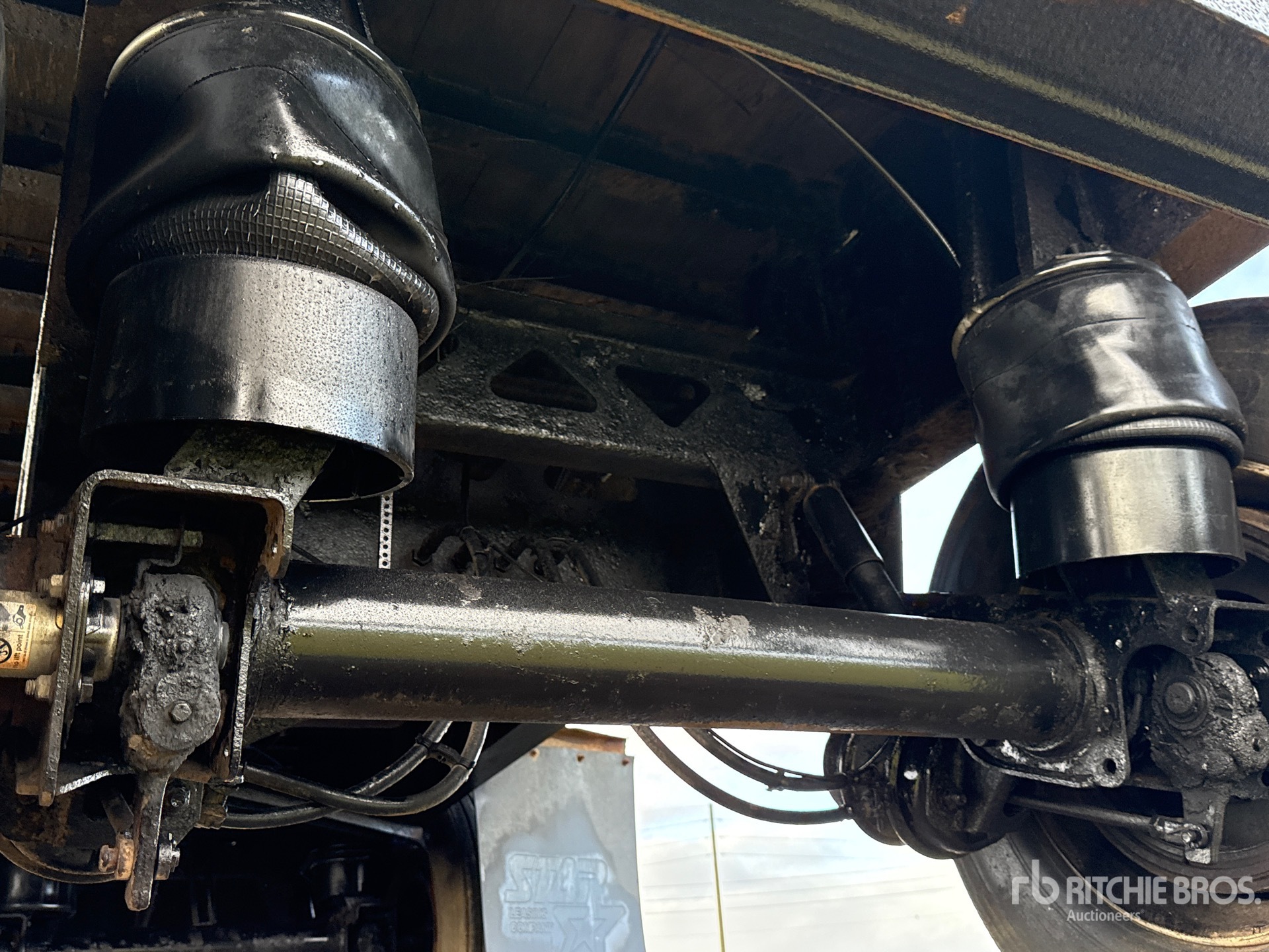 2006 Fontaine 48 FT T/A SPREAD AXLE