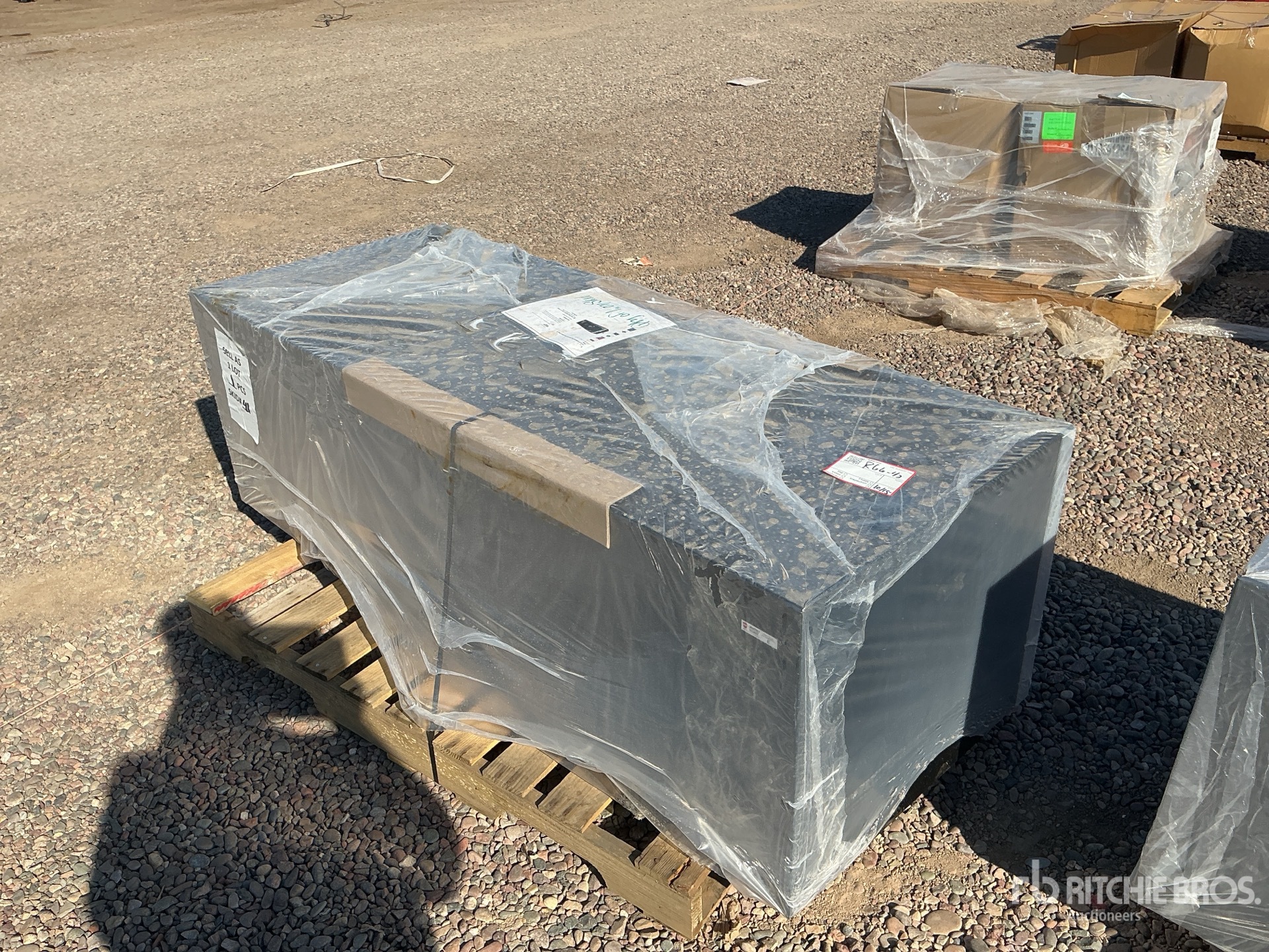 Aspect général with Image, coin arrière gauche