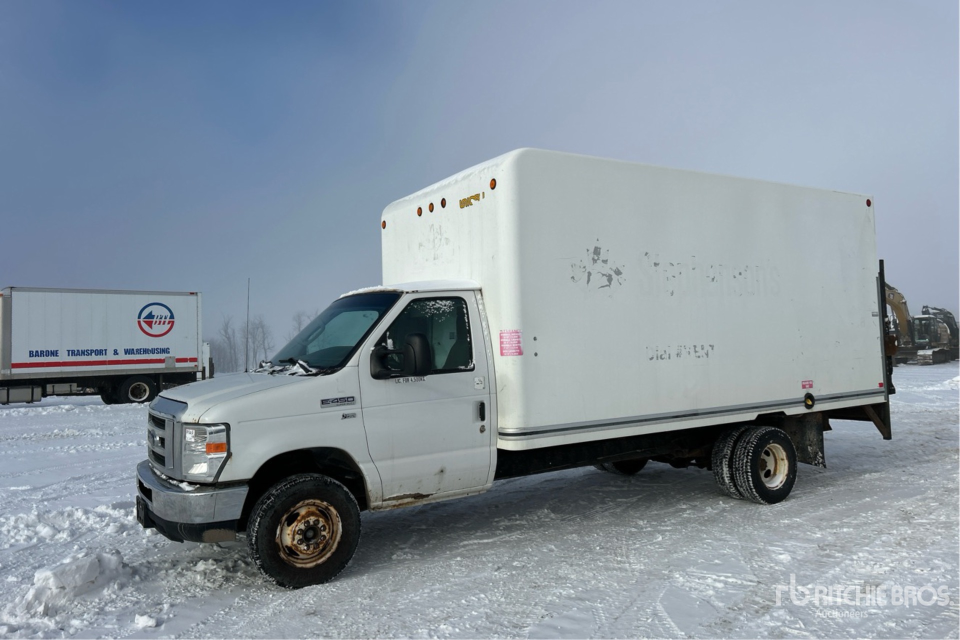 General Appearance with Bild, Ecke vorne links