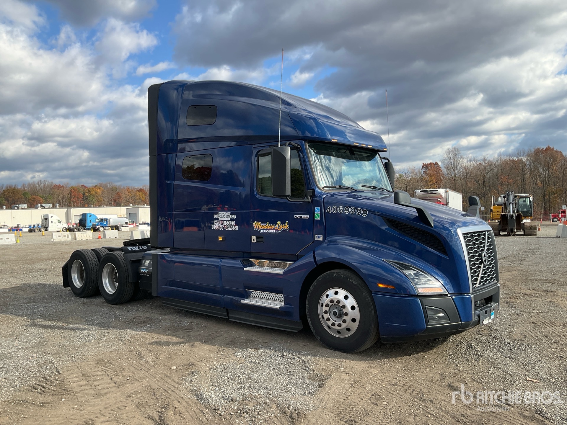 General Appearance with Bild, Ecke vorne rechts