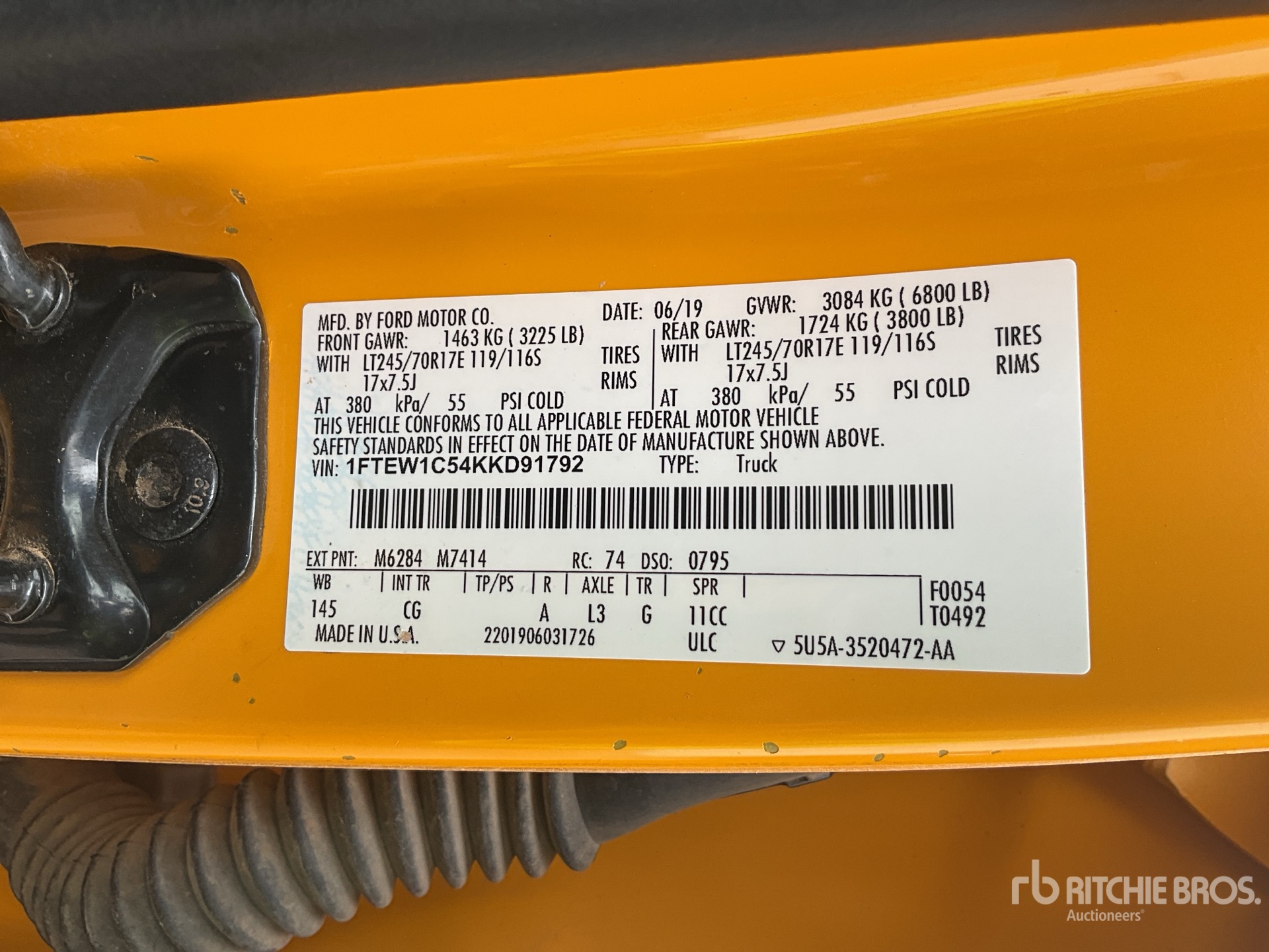 General Appearance with Serial Number / VIN