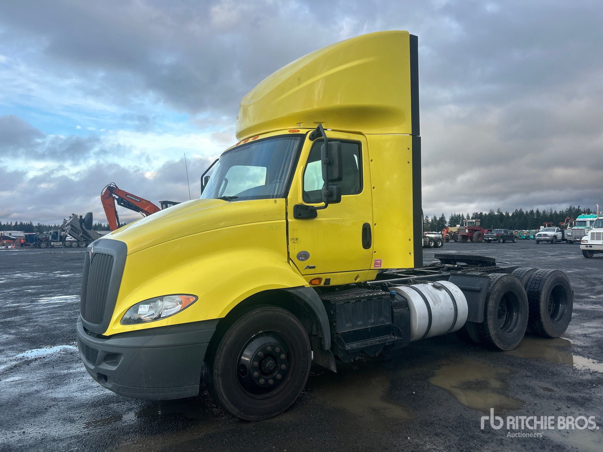 General Appearance with Picture, Left Front Corner