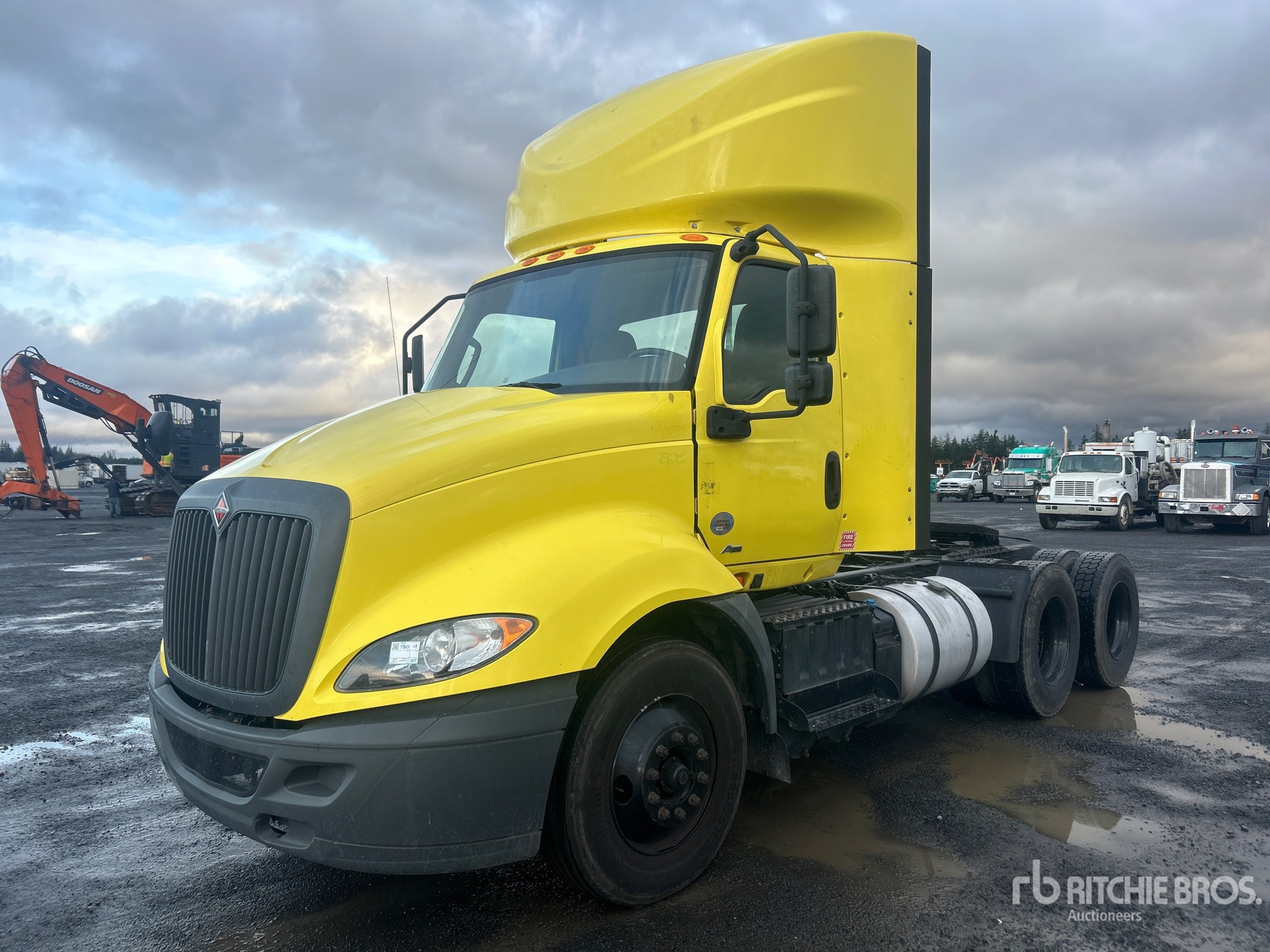 General Appearance with Featured Photo