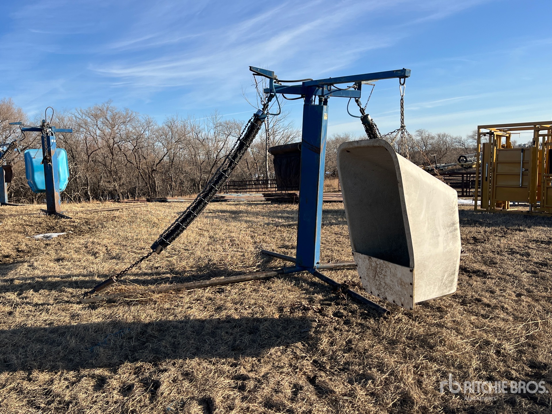 General Appearance with Bild, Ecke vorne links