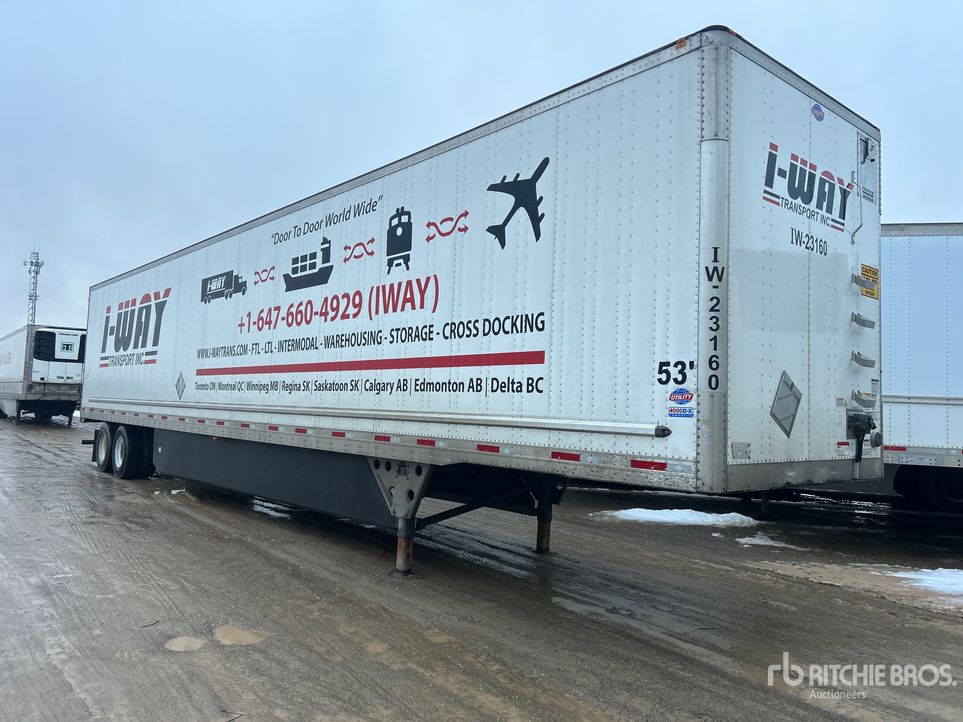 General Appearance with Bild, Ecke vorne rechts