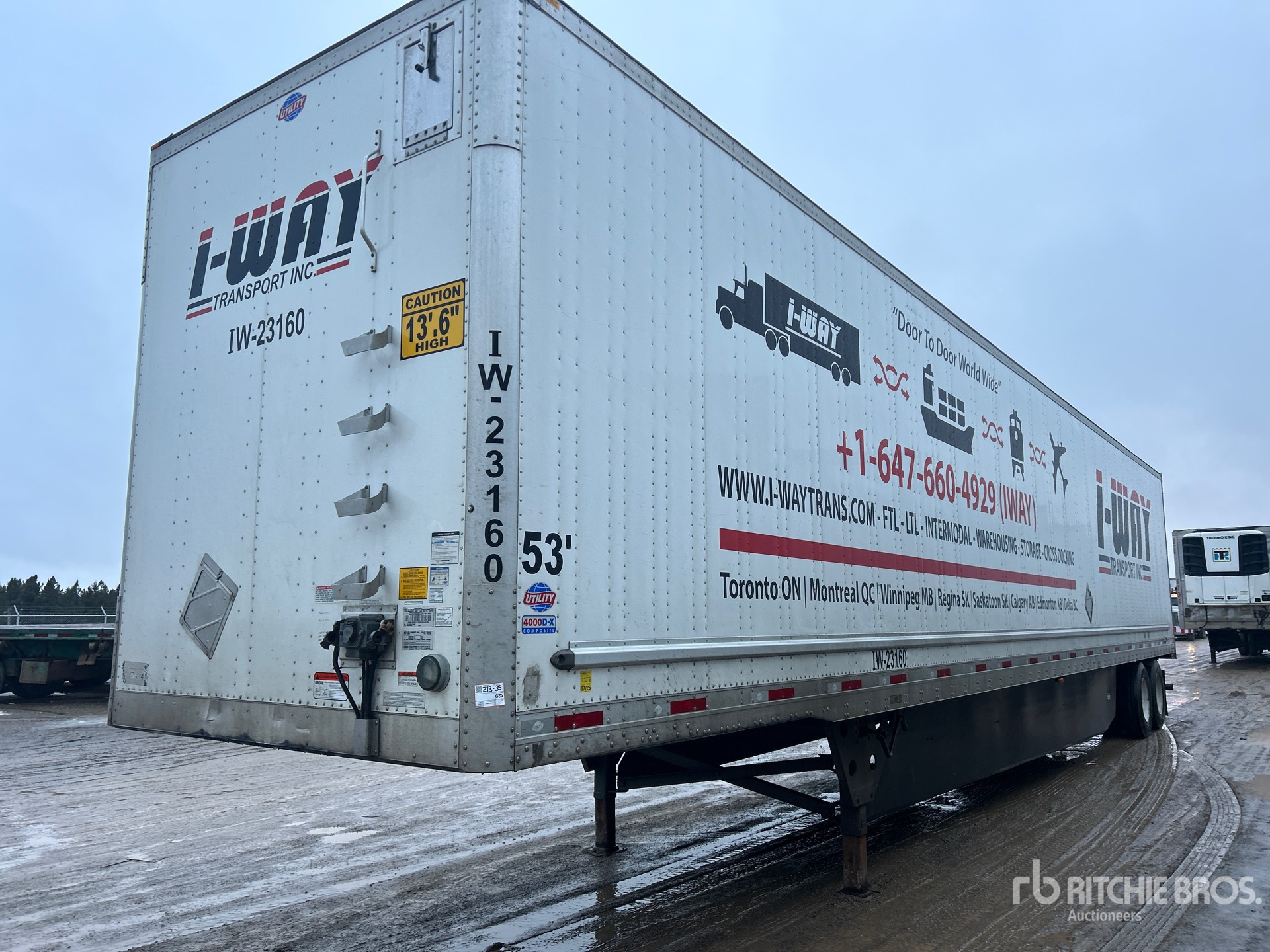 General Appearance with Bild, Ecke vorne links