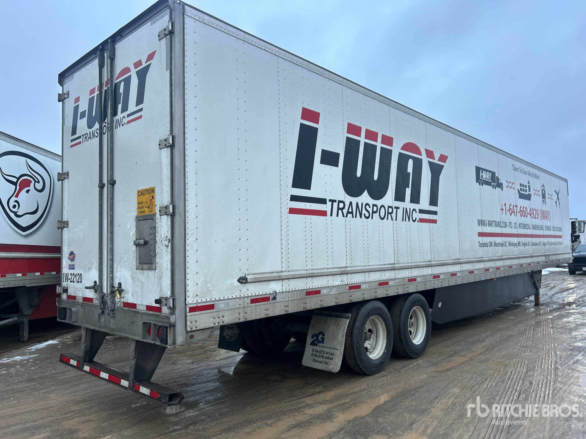 Aspect général with Image, coin arrière droit