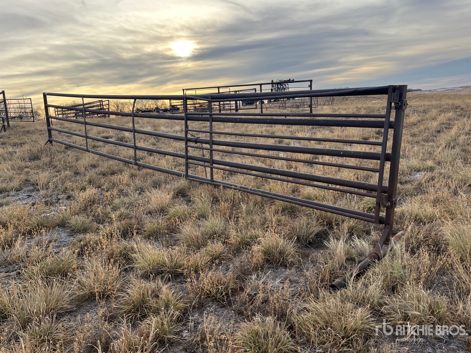 General Appearance with Bild, Ecke vorne links