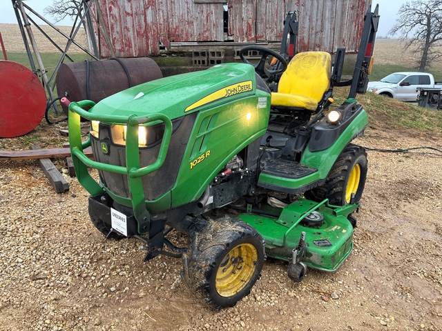 2016 (unverified) John Deere 1025R 4WD Utility Tractor