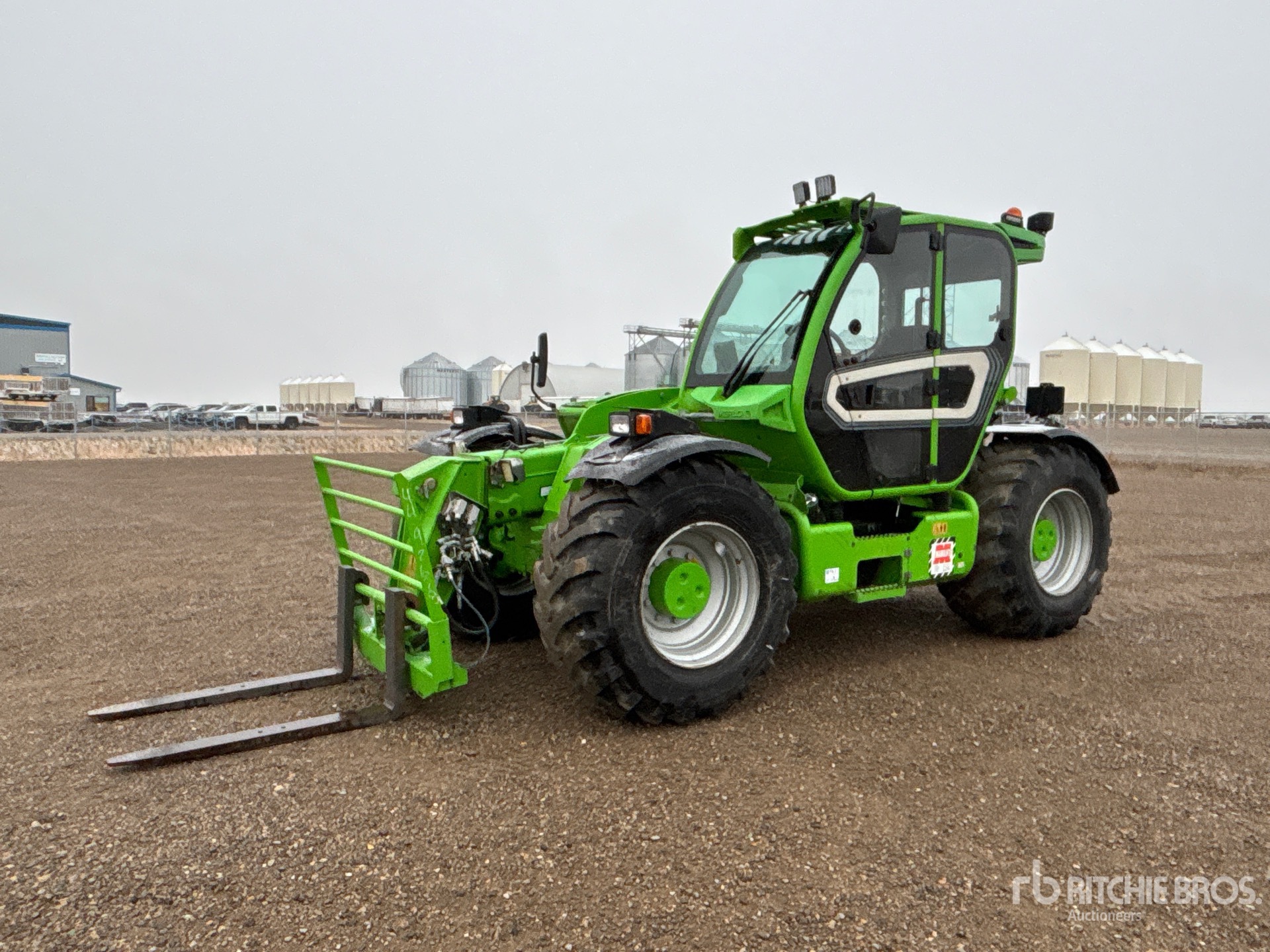 General Appearance with Bild, Ecke vorne links