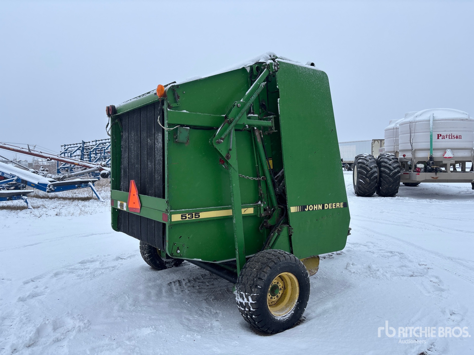 General Appearance with Foto, angolo anteriore sinistro