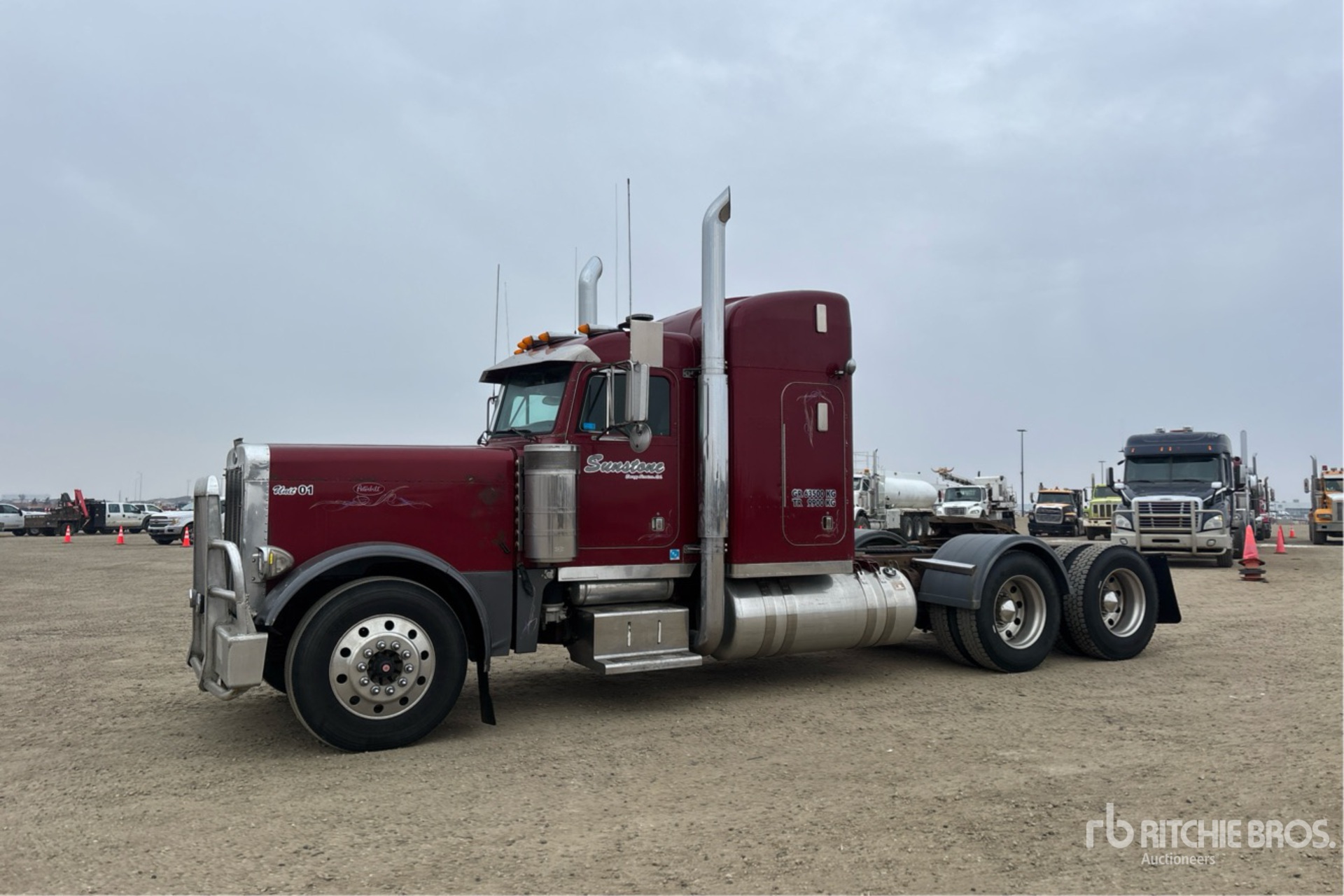 General Appearance with Picture, Left Front Corner