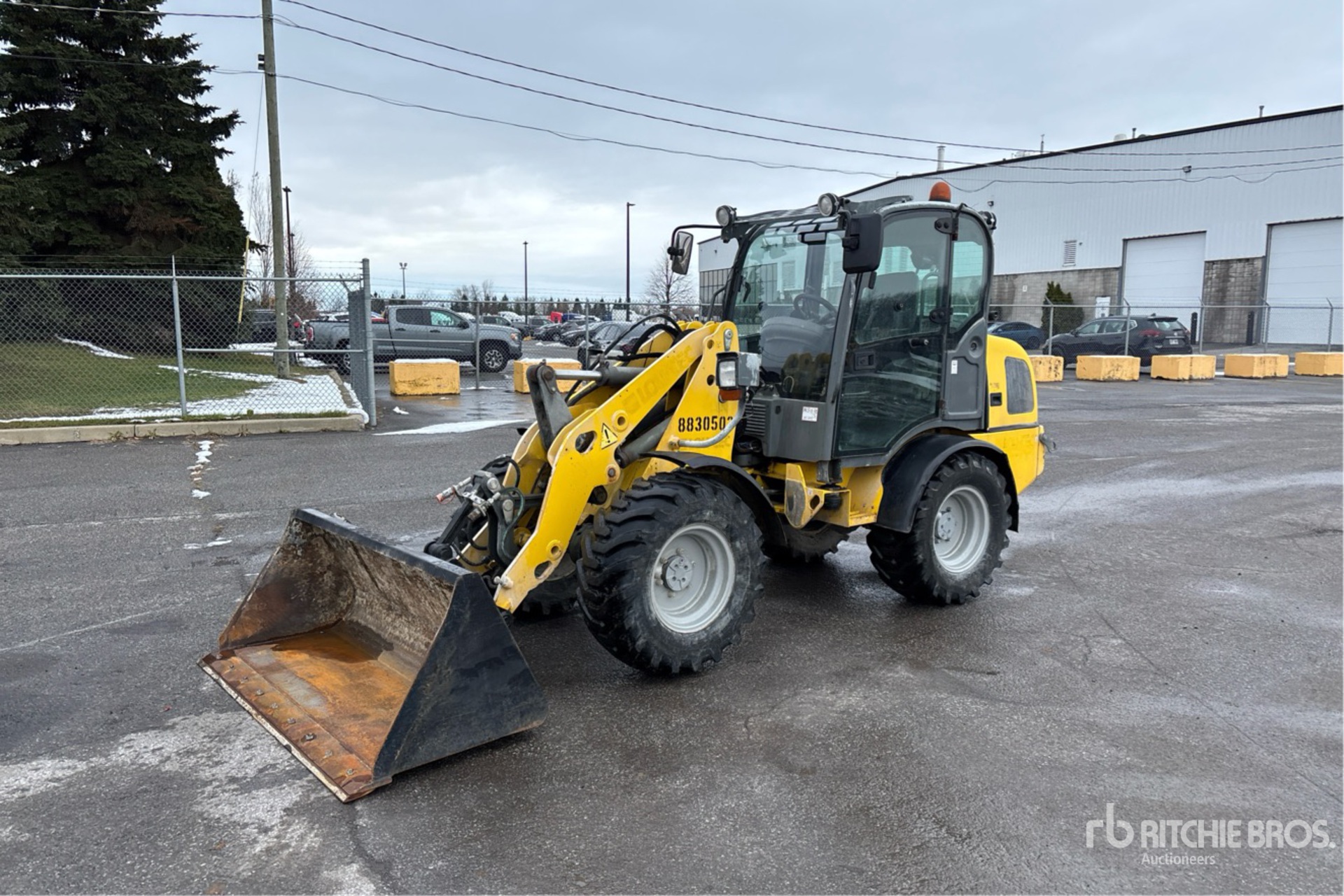 General Appearance with Picture, Left Front Corner