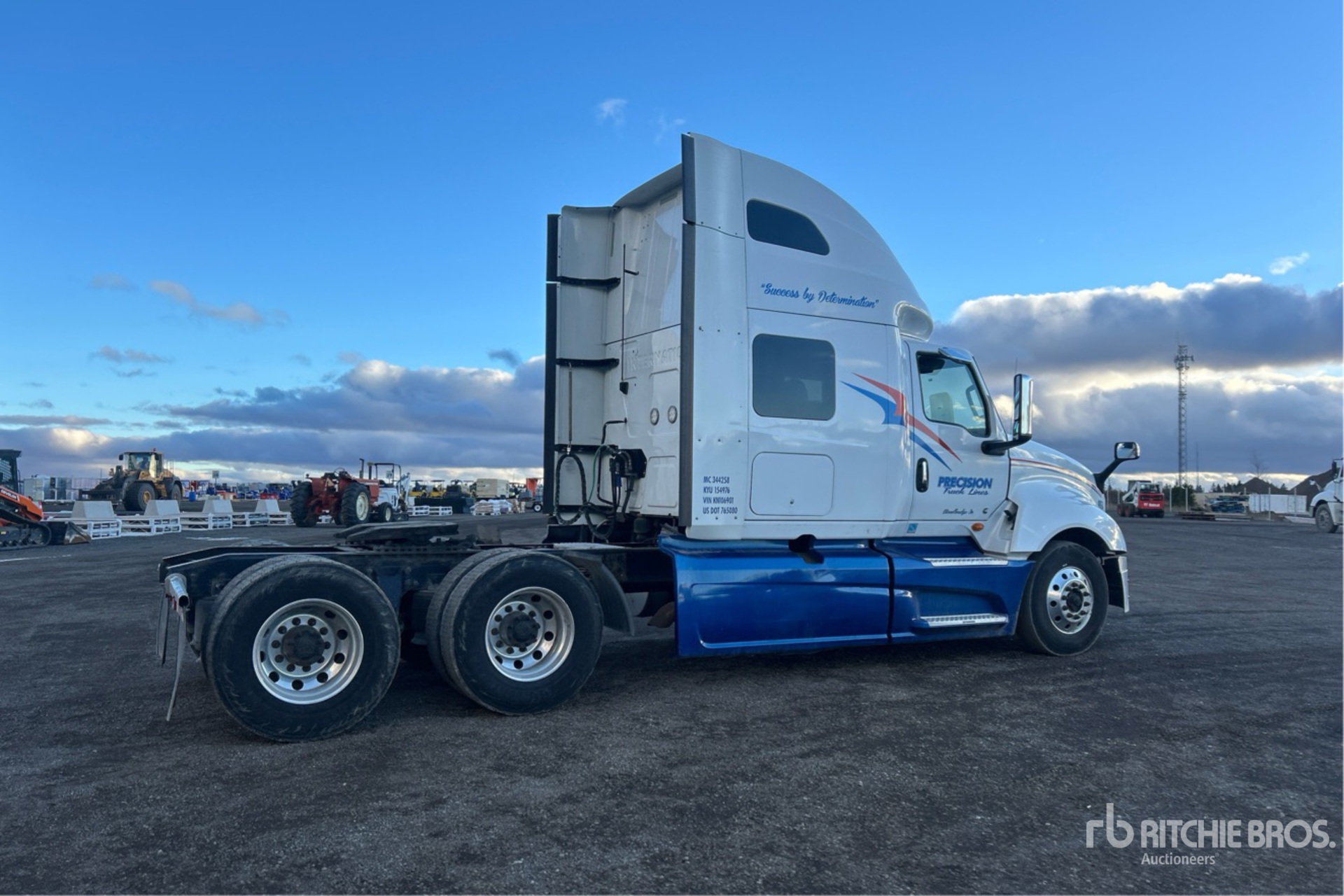 General Appearance with Image, coin arrière droit