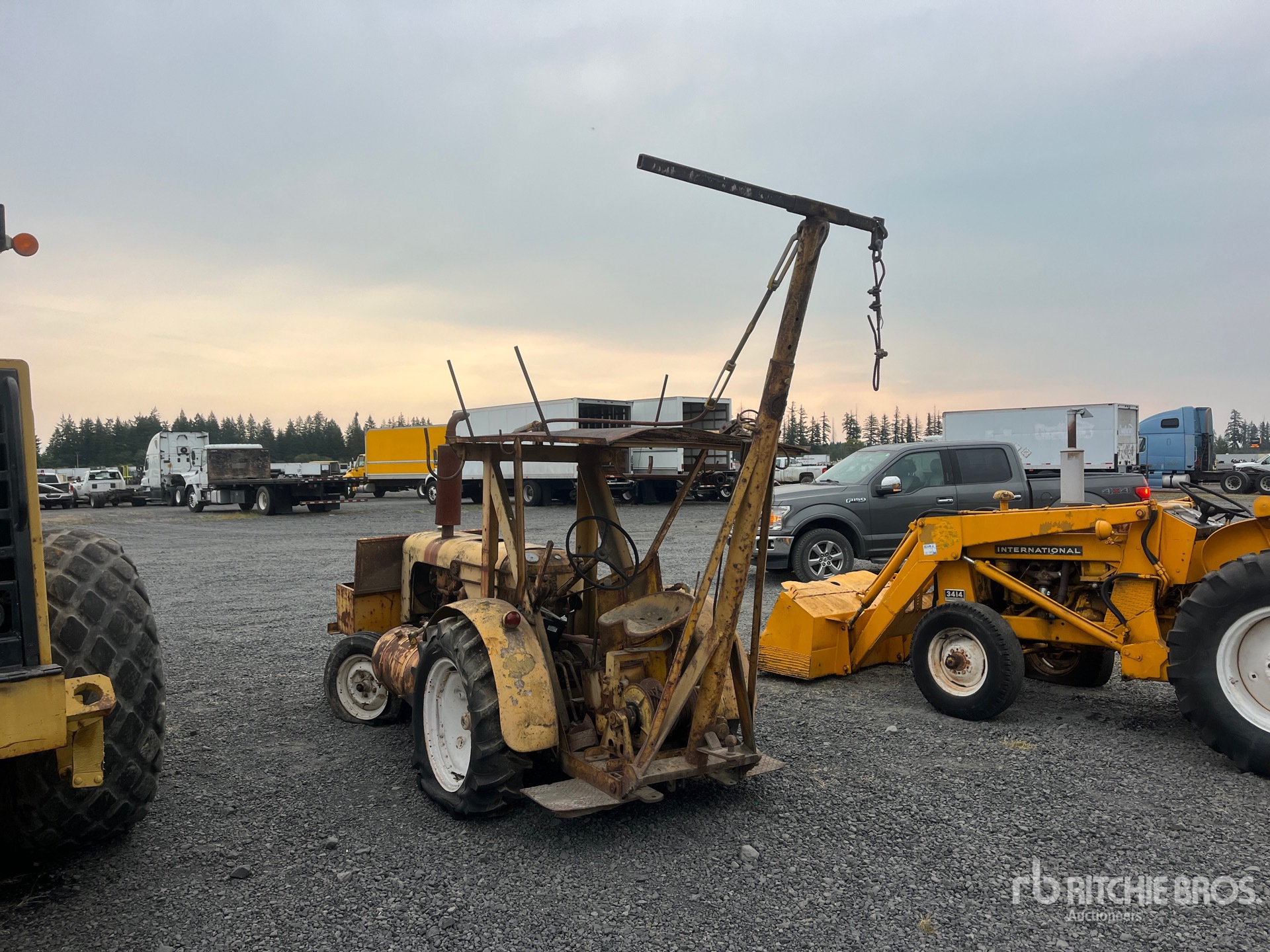 General Appearance with Bild, Ecke hinten links