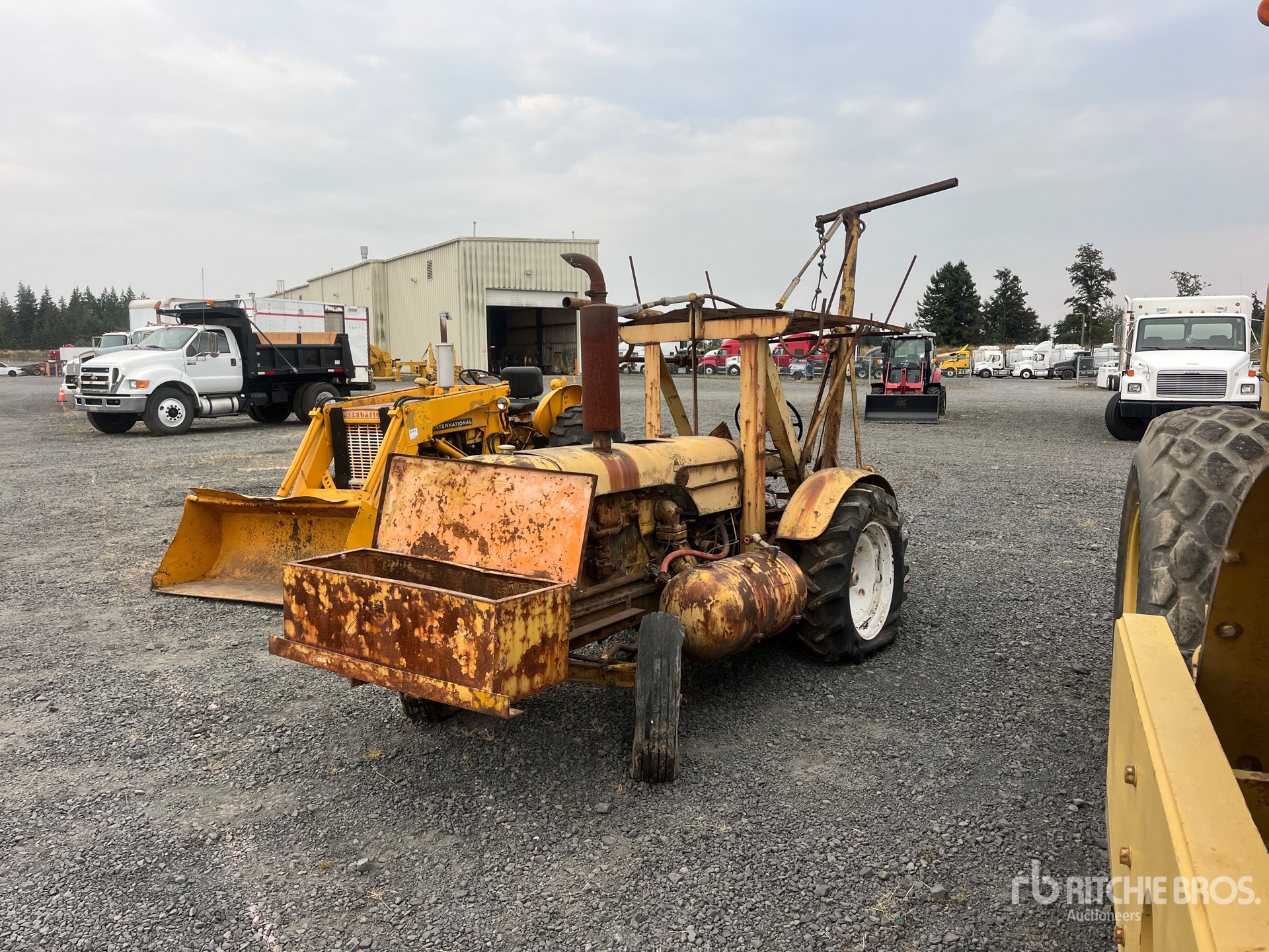 General Appearance with Featured Photo