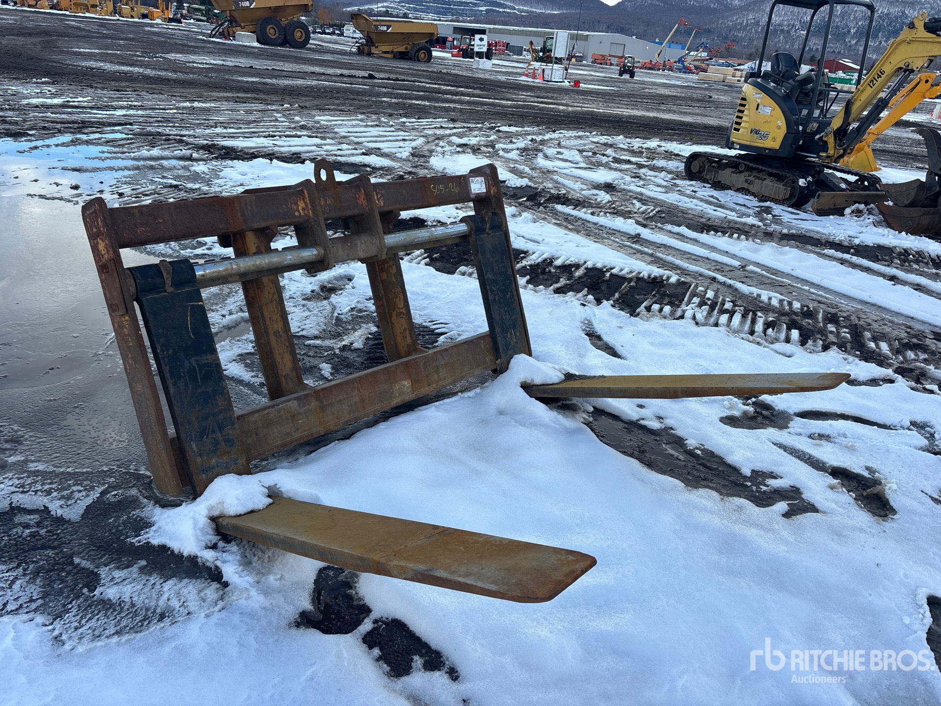 General Appearance with Bild, Ecke vorne rechts