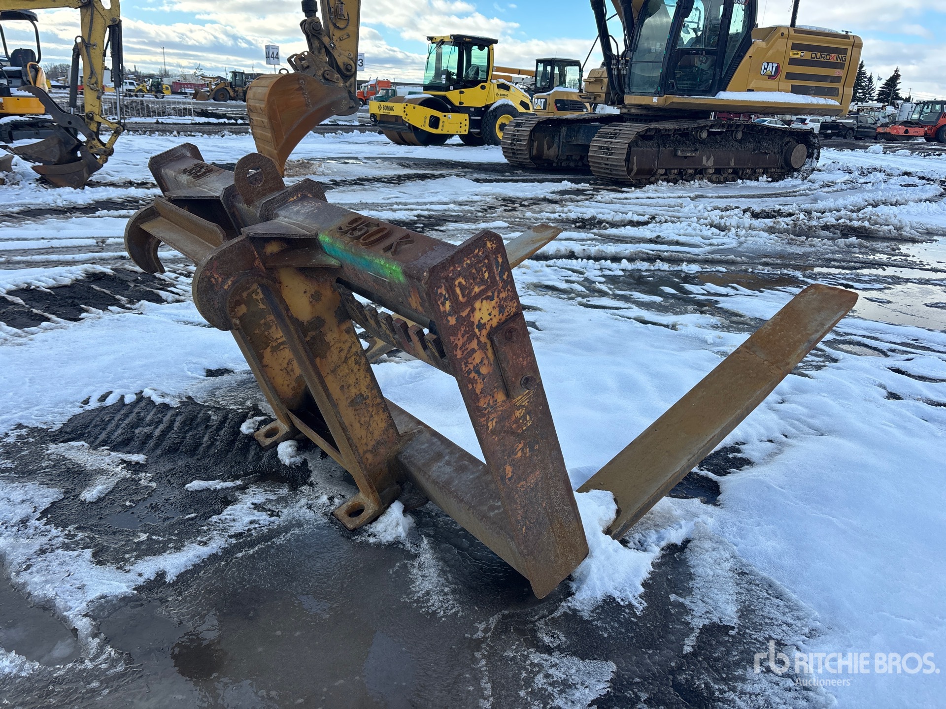 General Appearance with Bild, Ecke hinten rechts