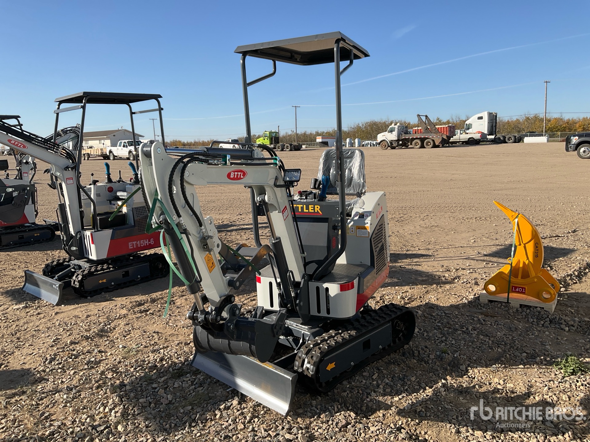 General Appearance with Picture, Left Front Corner