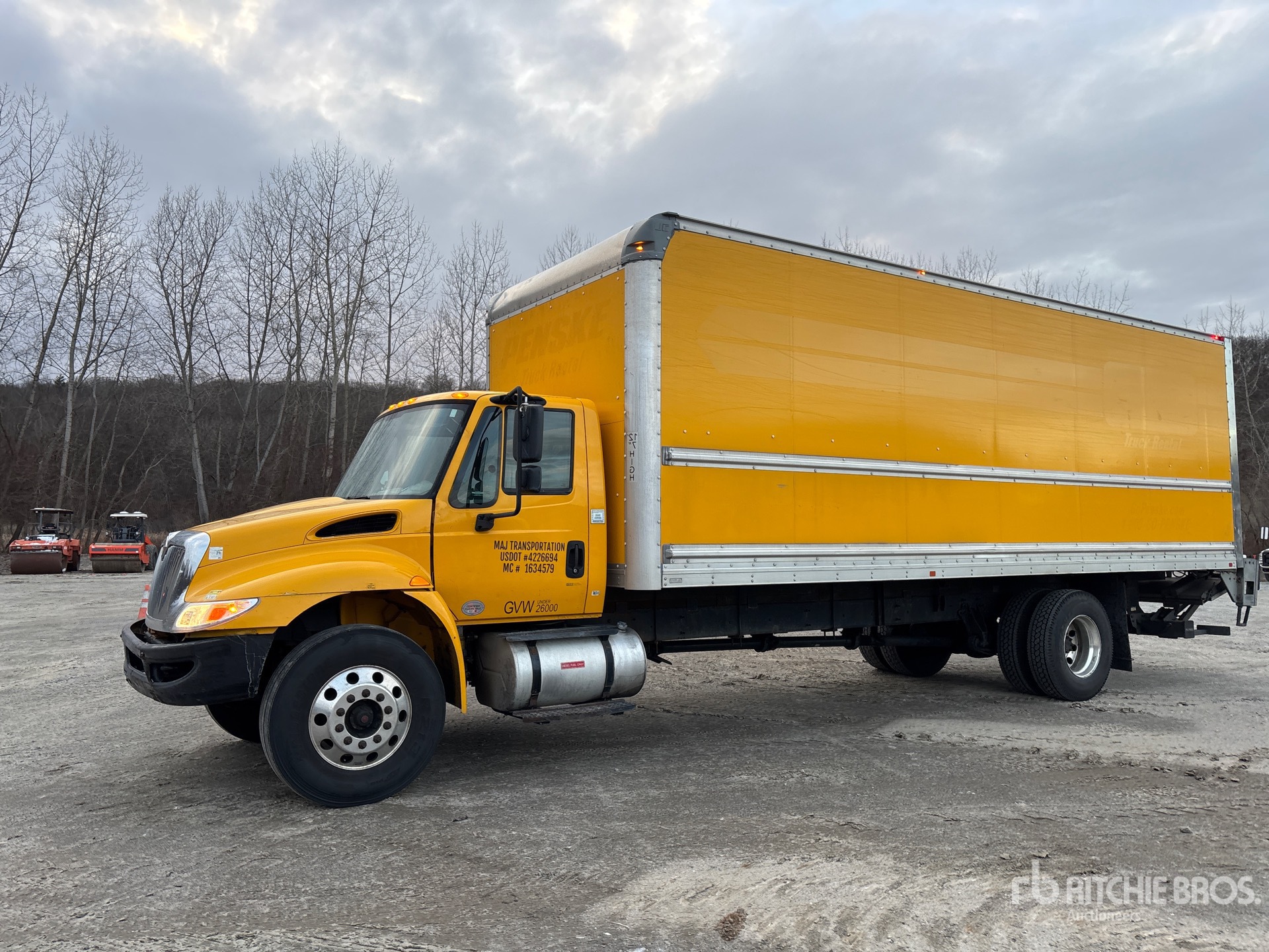 General Appearance with Featured Photo